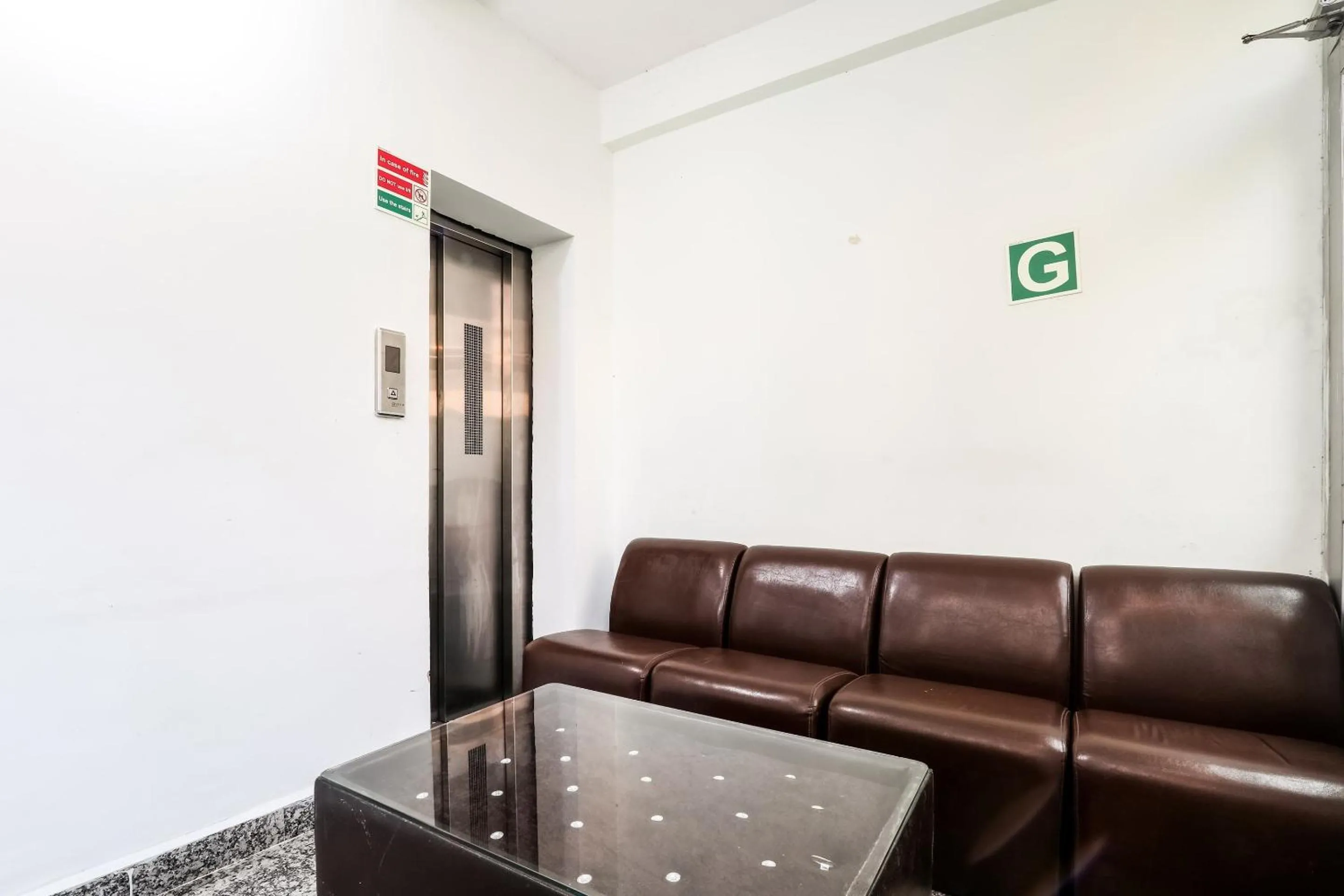 Lobby or reception in Super OYO Hotel O Kiara Inn