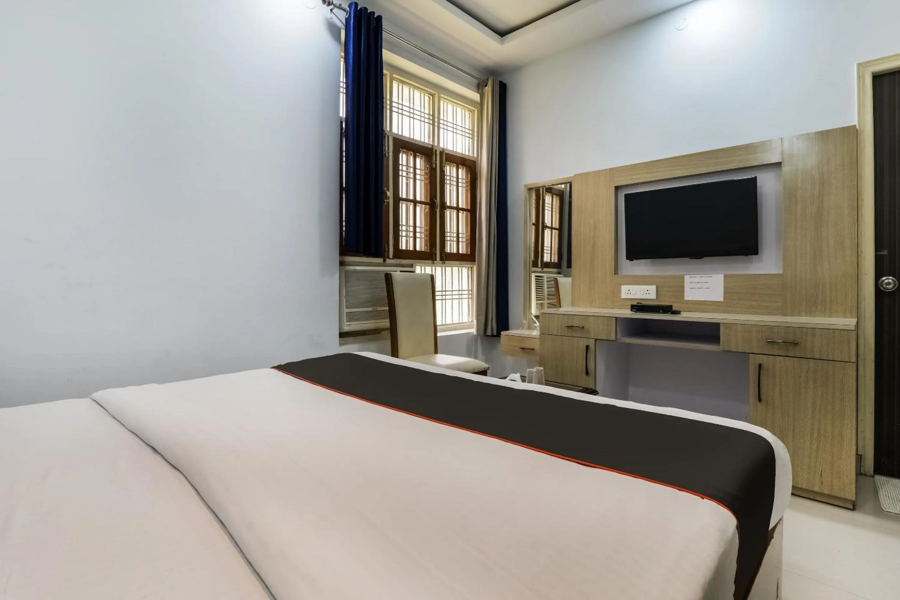 Super OYO Hotel O Kiara Inn