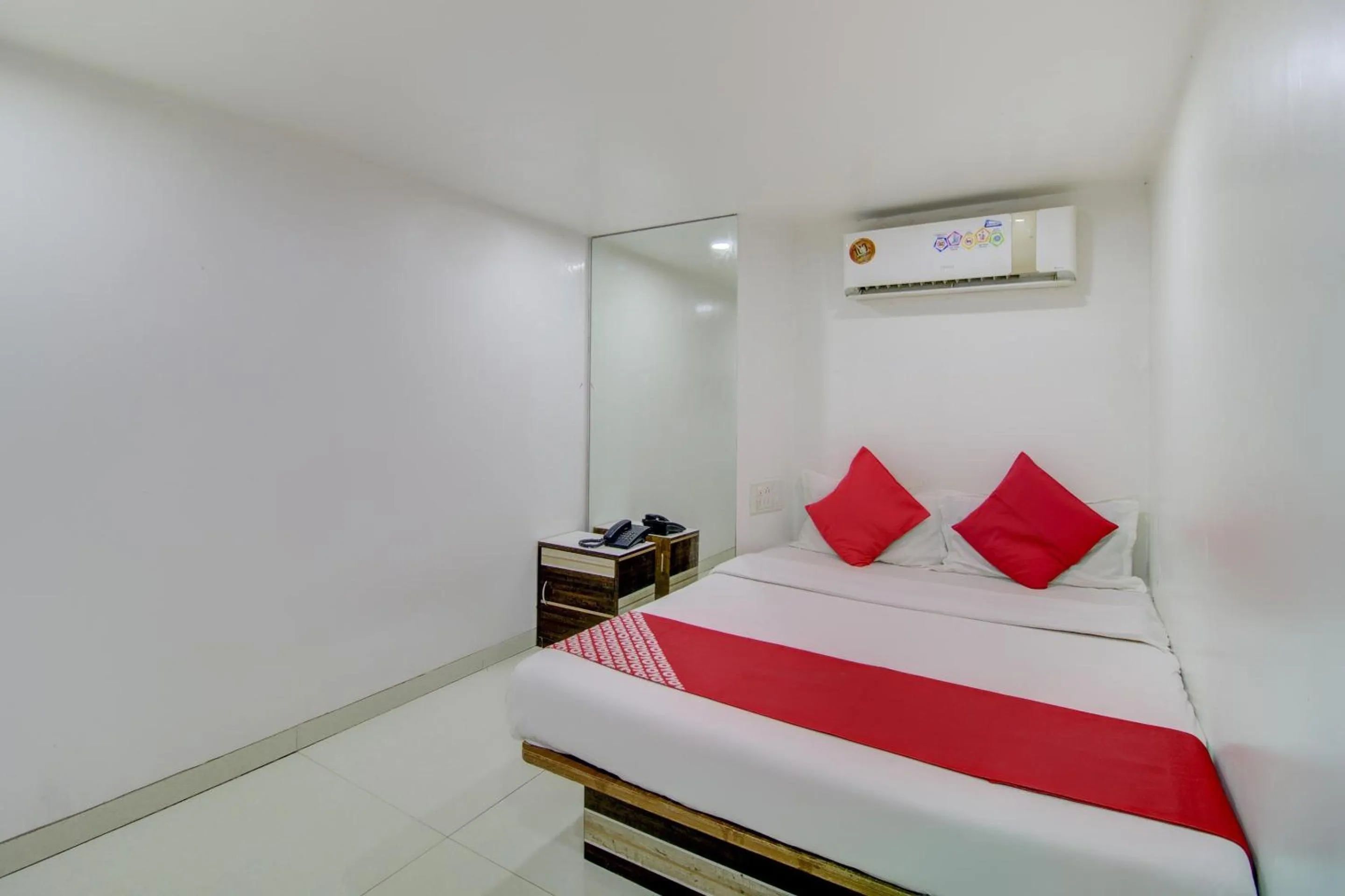 Bedroom, Bed in Hotel O Blue Light Near Gateway Of India Mumbai
