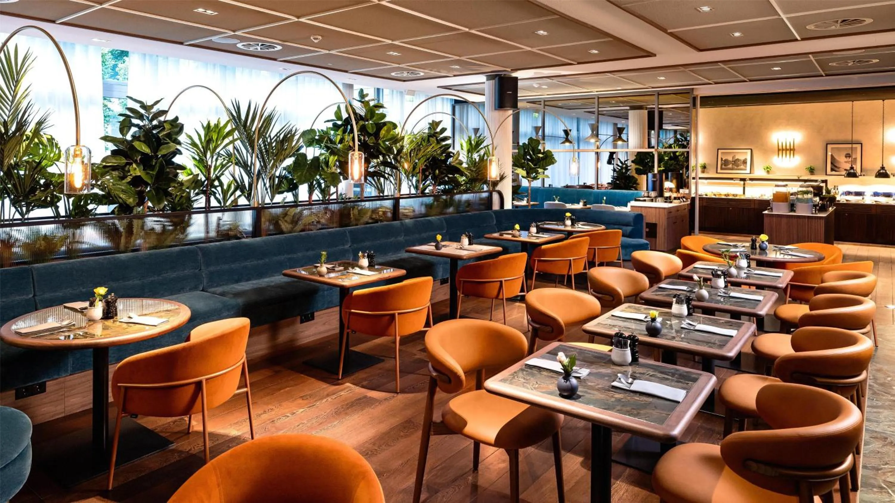 Breakfast in Radisson Blu Media Harbour Hotel, Düsseldorf