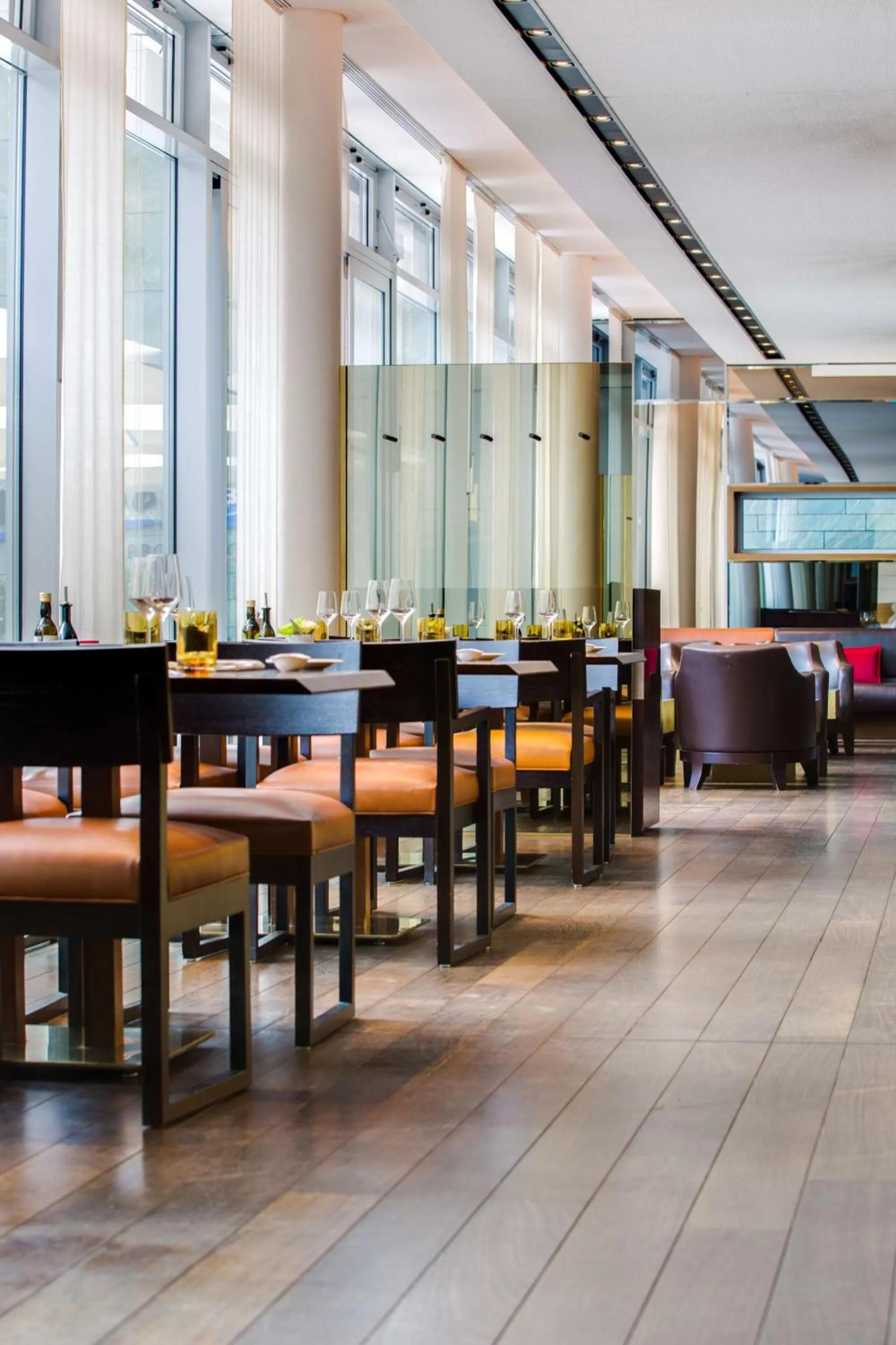 Restaurant/places to eat in Radisson Blu Media Harbour Hotel, Düsseldorf