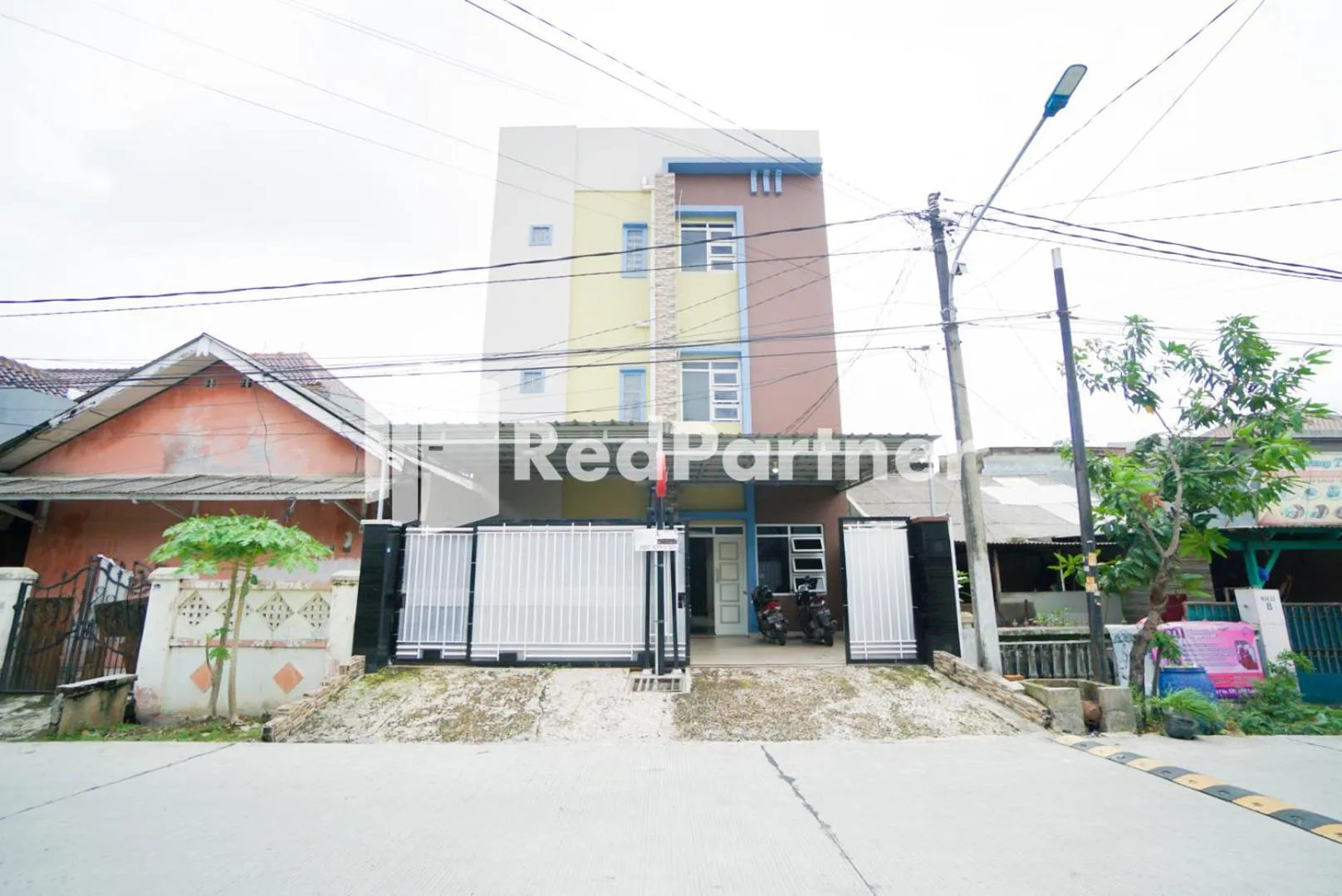 Indah Residence Syariah Mitra RedDoorz