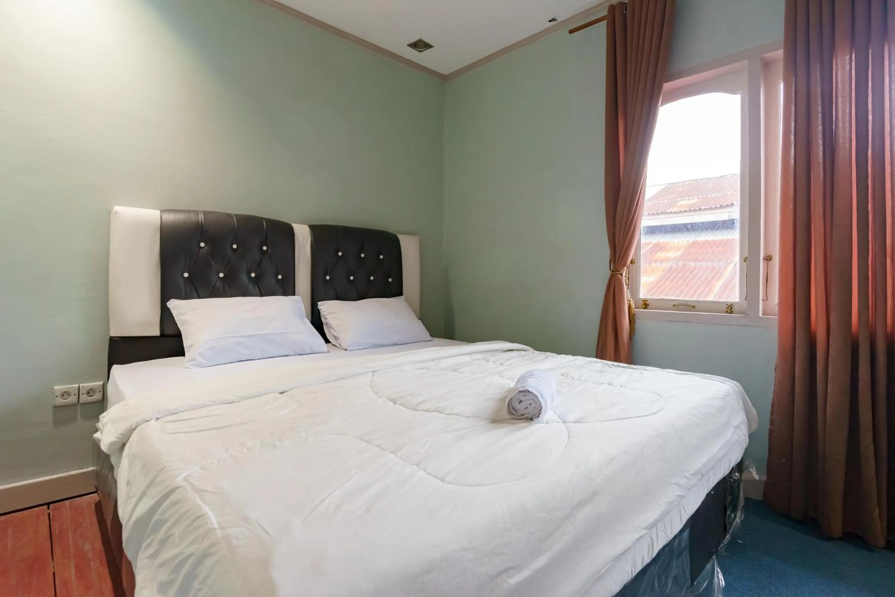 Bedroom, Bed in Asokatama Residence Syariah Mitra RedDoorz