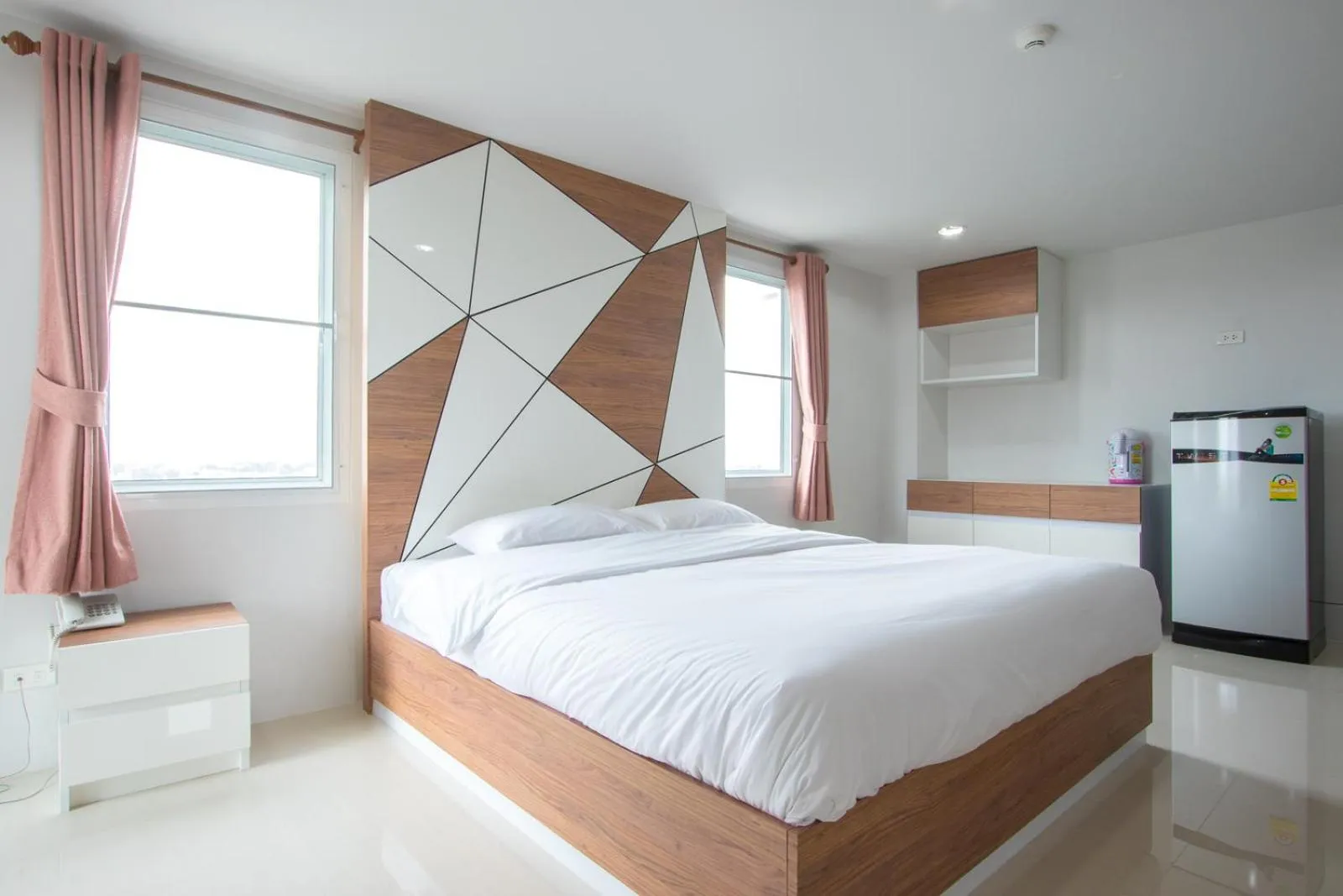 Bedroom, Bed in The Seasons