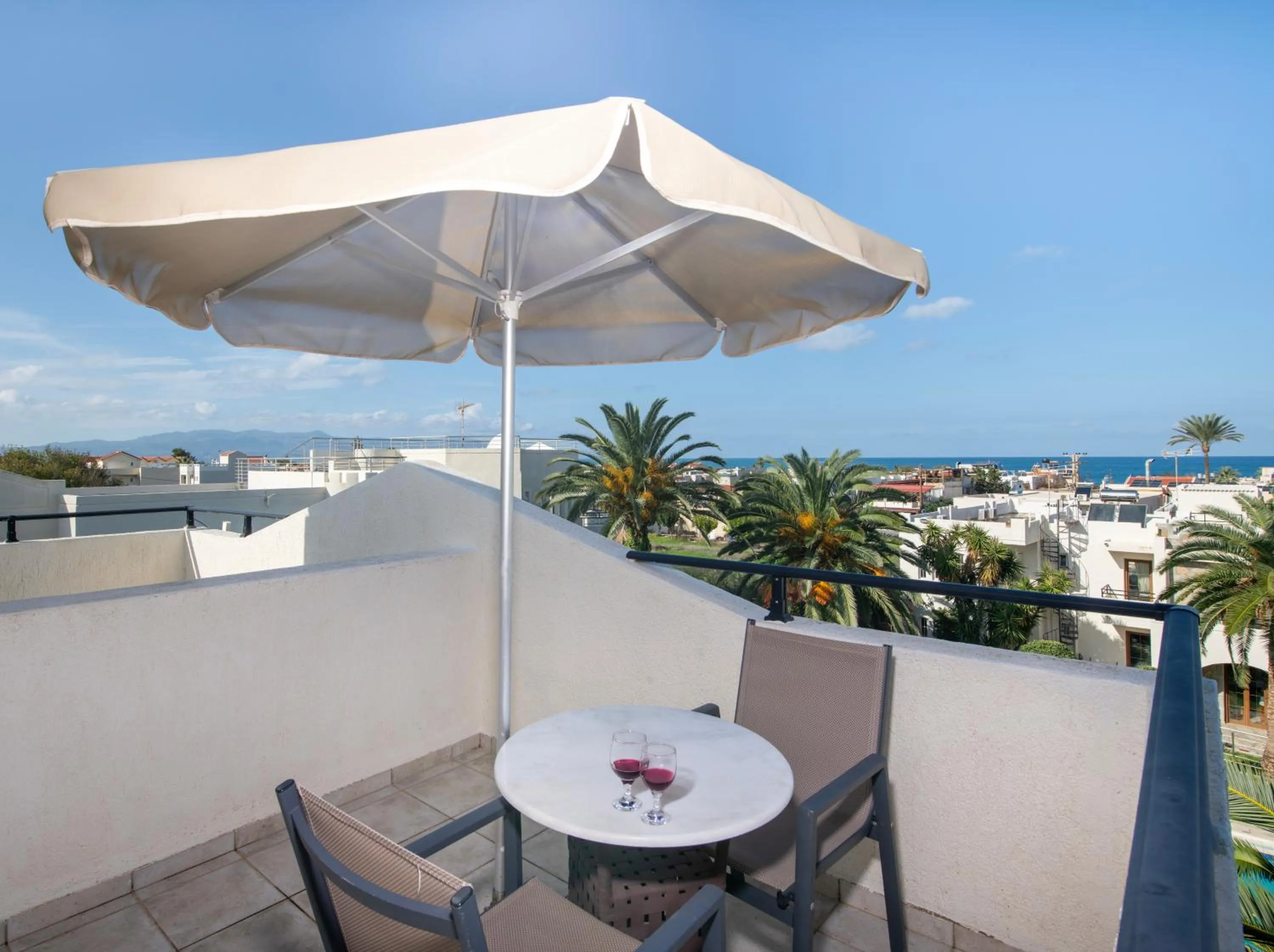 Day in Castle Suites Hotel