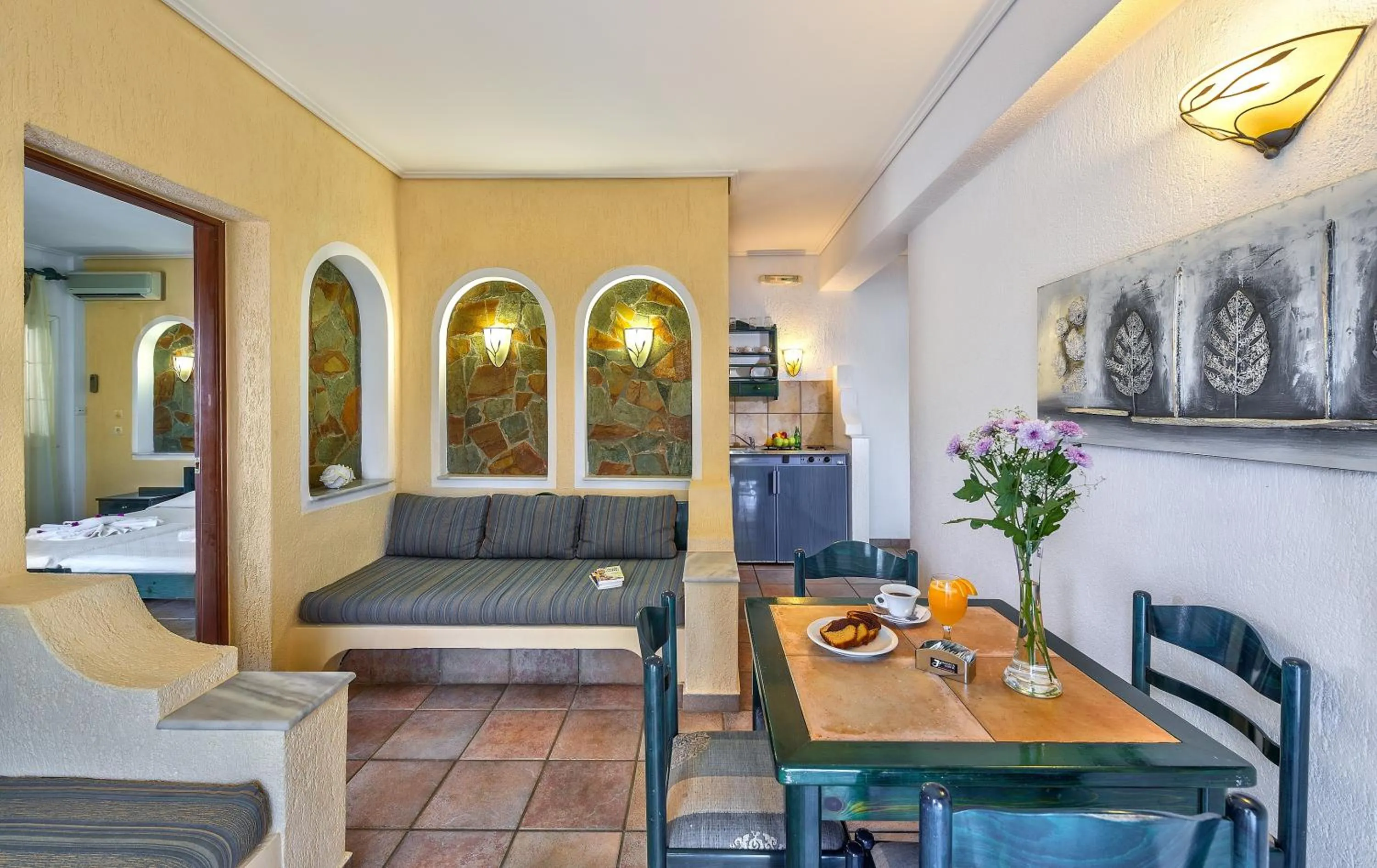 Kitchen or kitchenette in Castle Suites Hotel