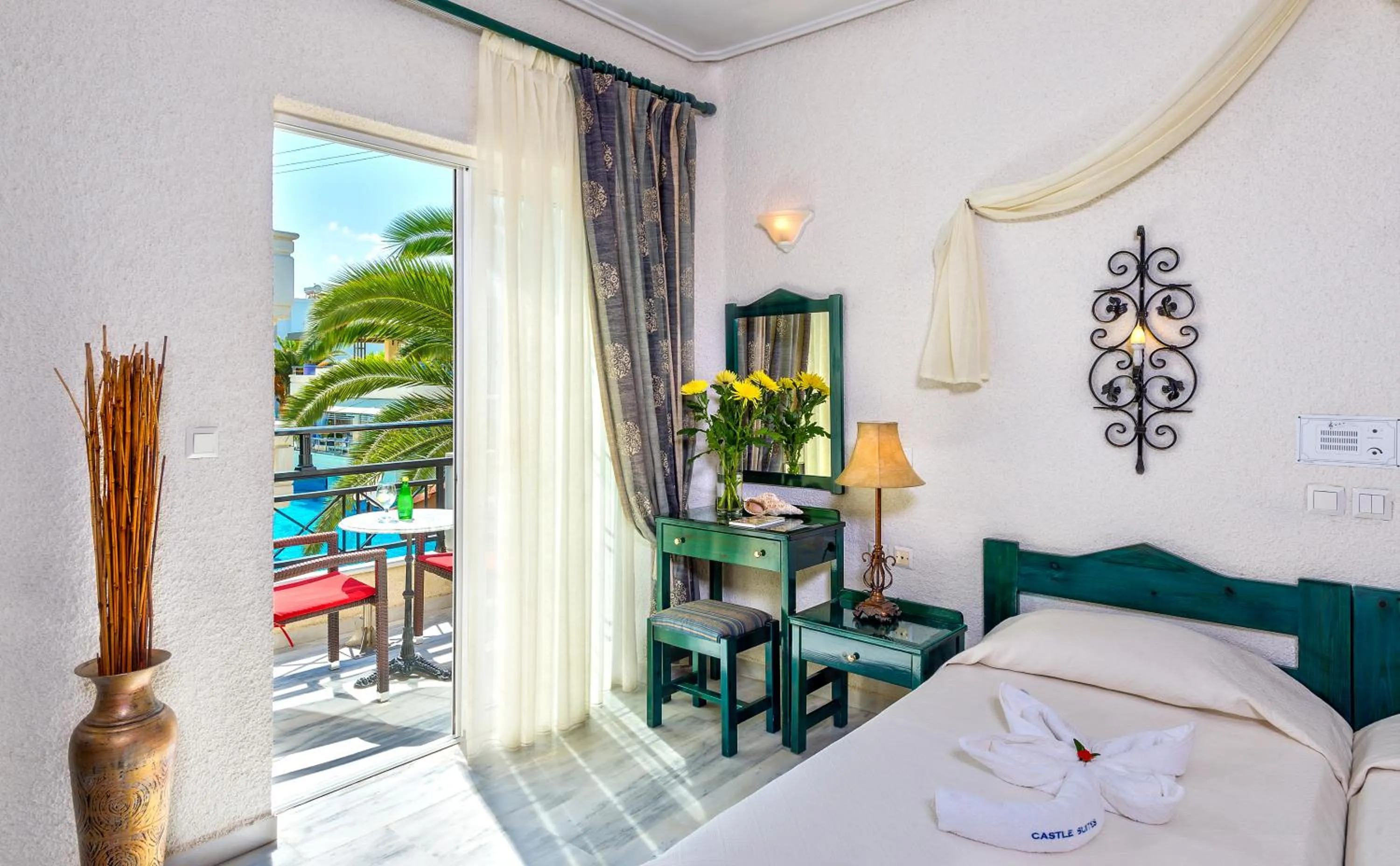 View (from property/room), Bed in Castle Suites Hotel