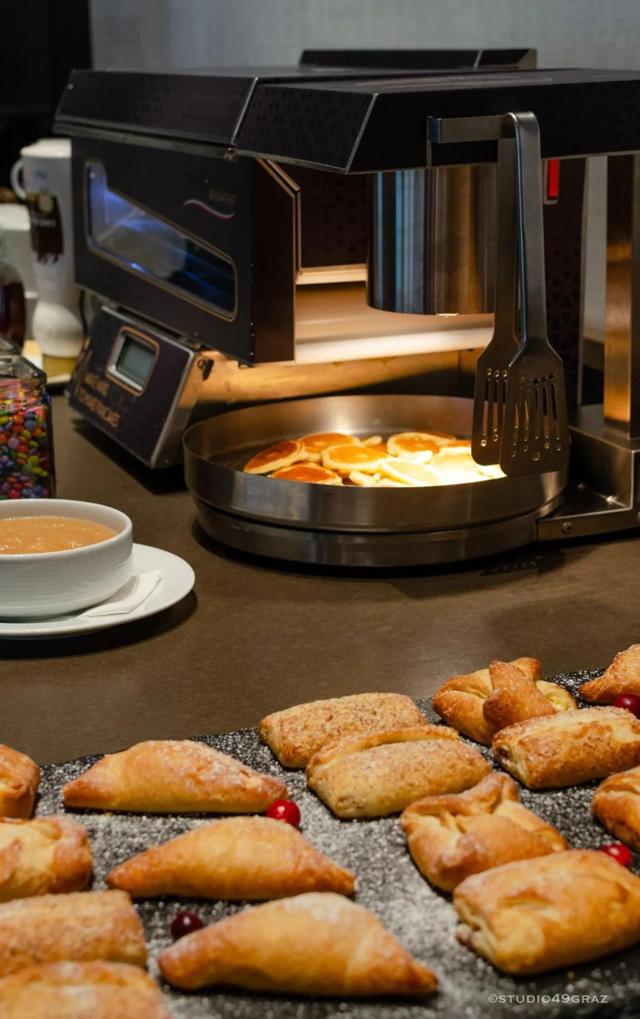 Breakfast in IntercityHotel Graz