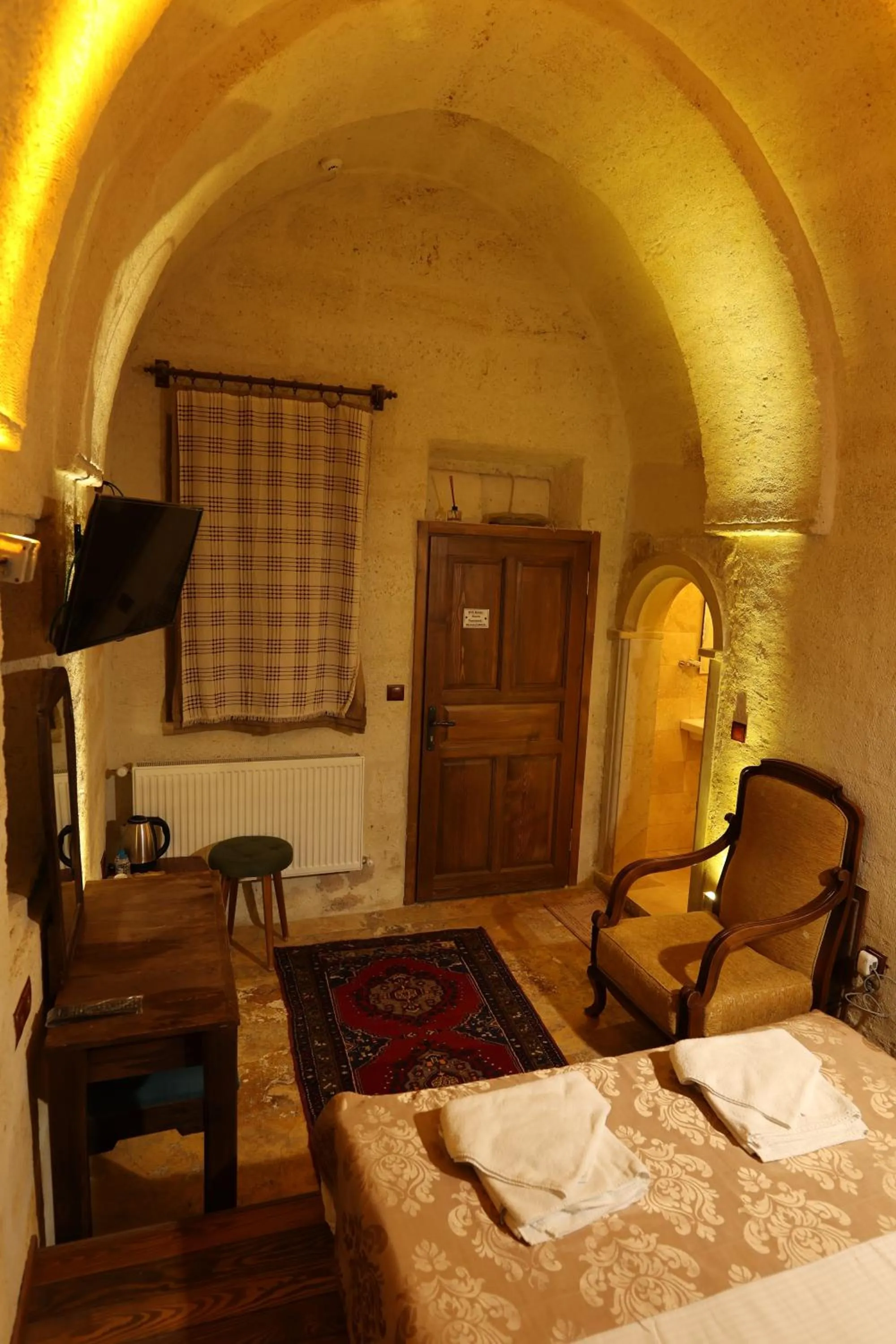 TV and multimedia, Bed in Zanta Suite Hotel