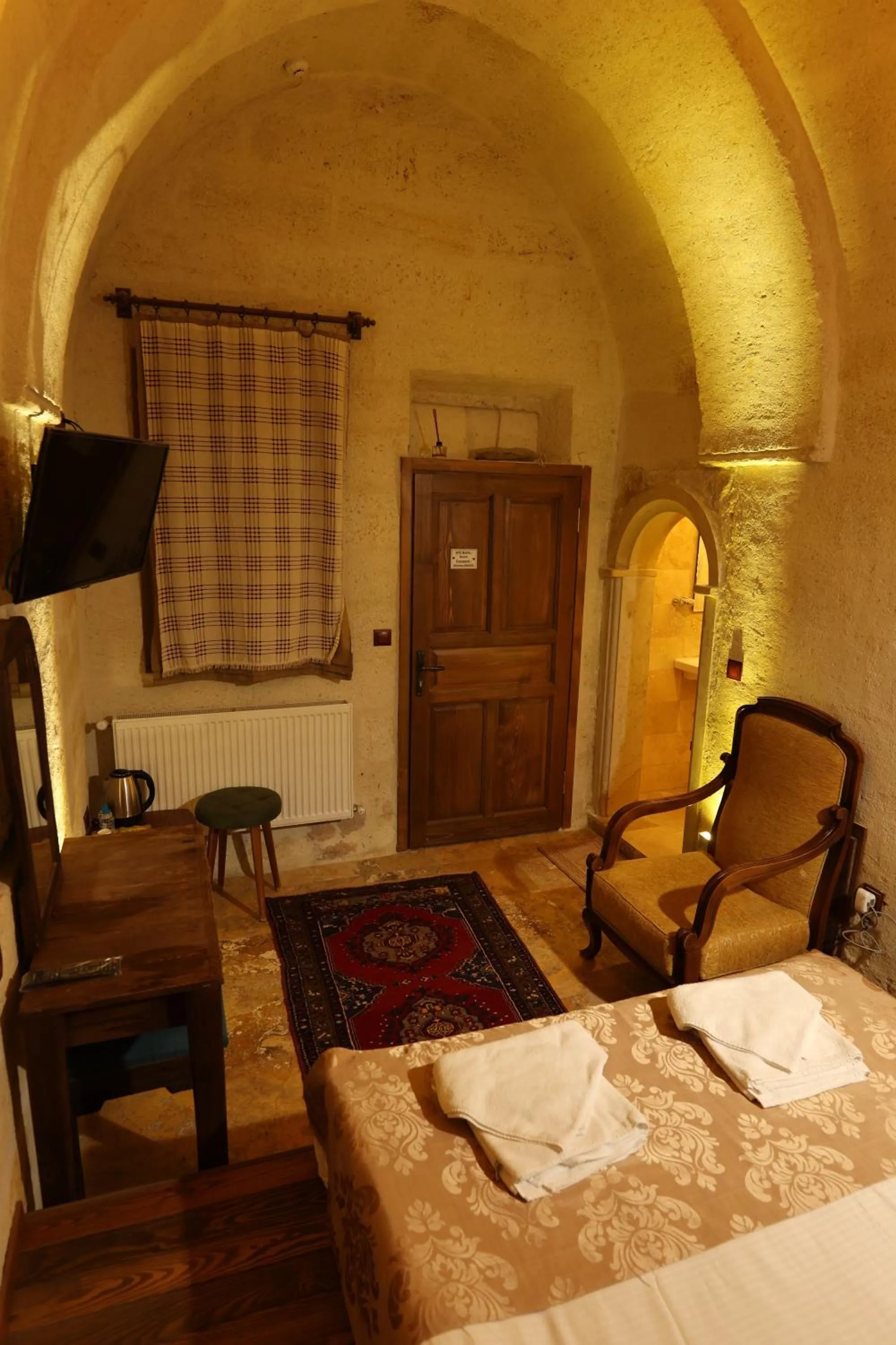 TV and multimedia, Bed in Zanta Suite Hotel