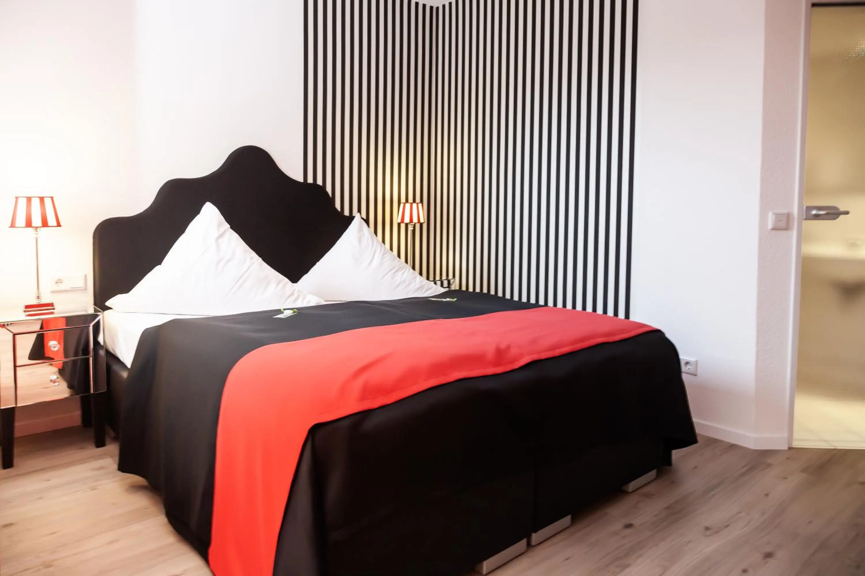 Photo of the whole room, Bed in Hotel Wulff