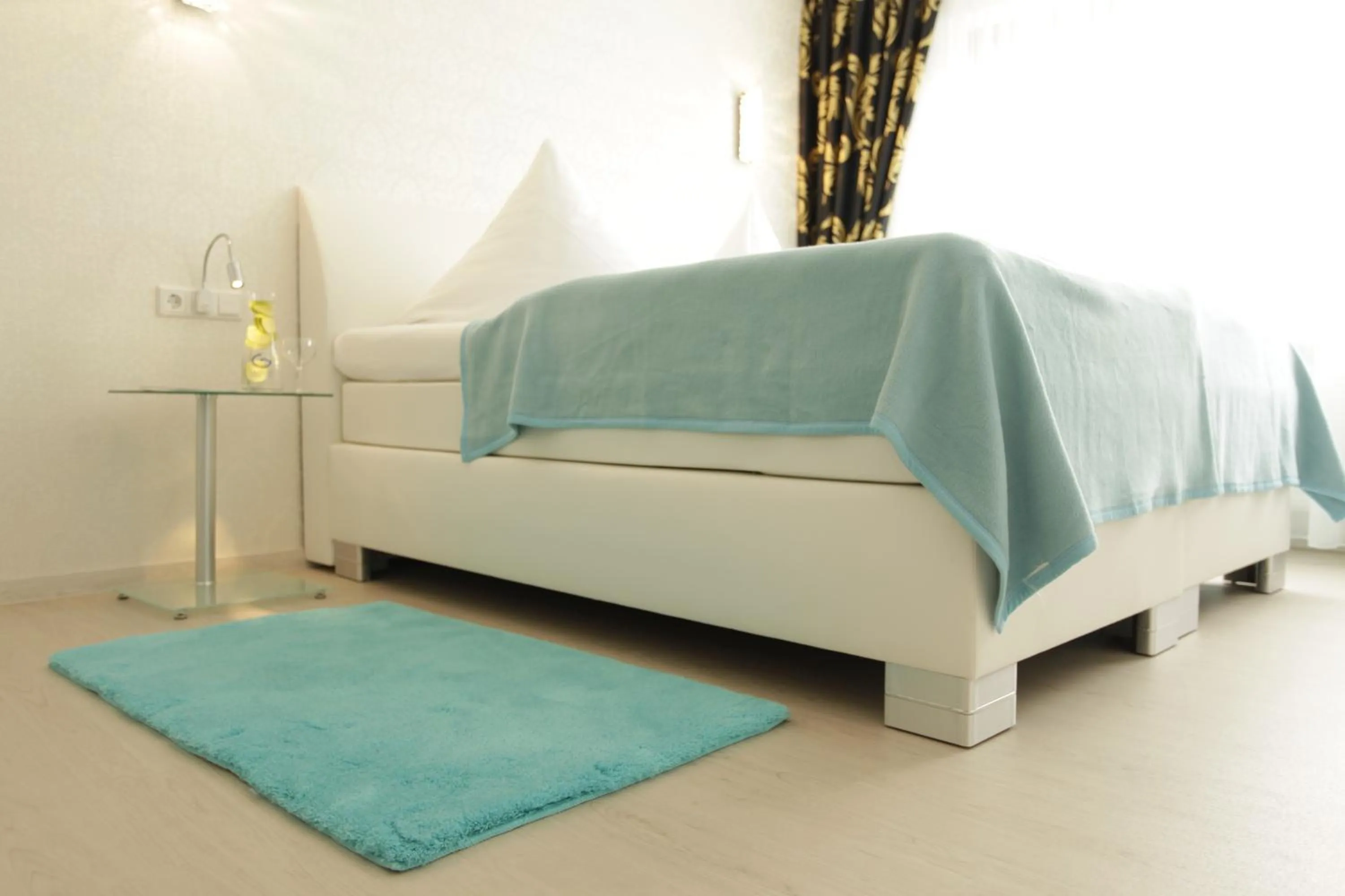 Day, Bed in Hotel Wulff