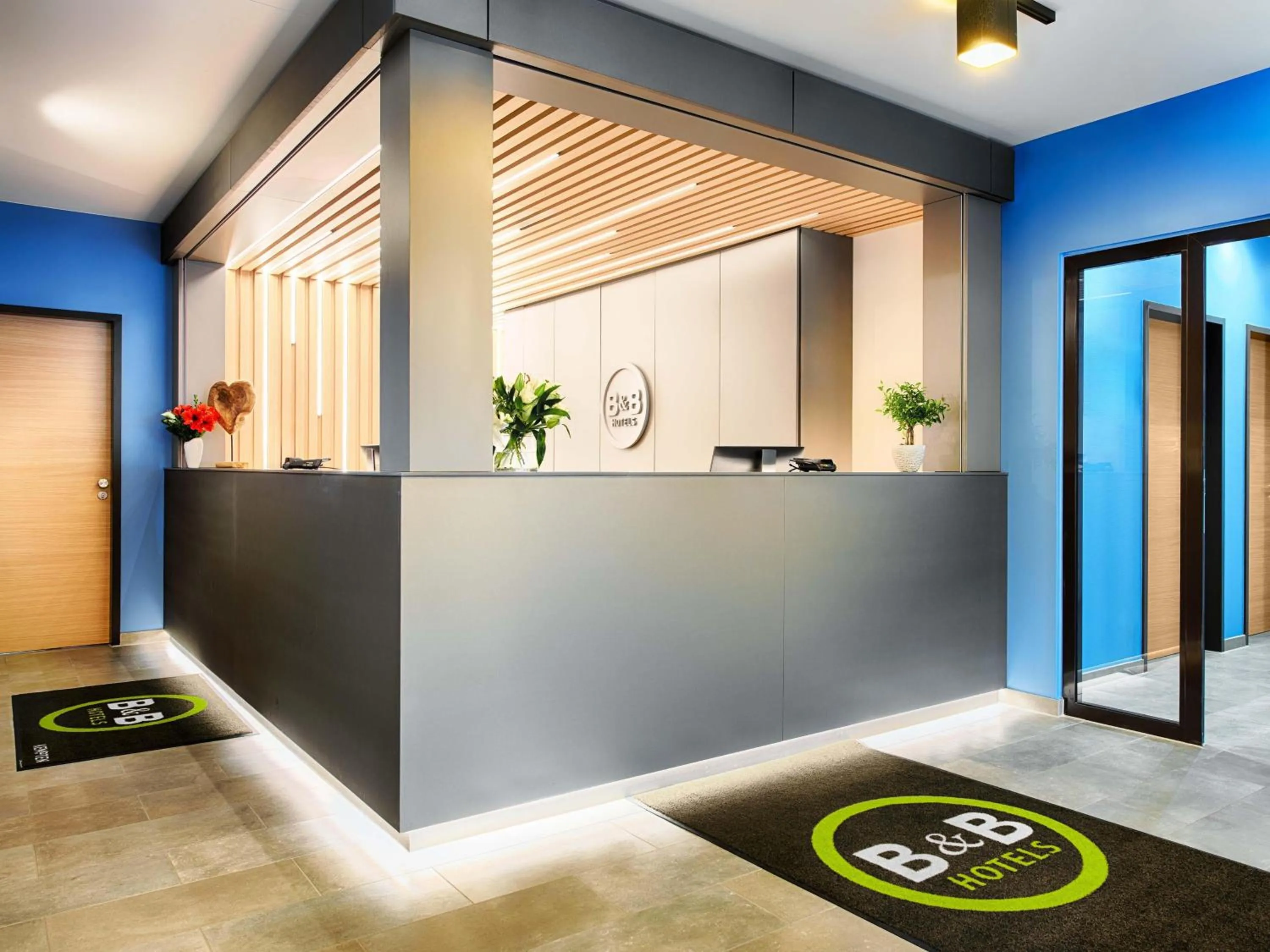 Lobby or reception in B&B Hotel Kempten