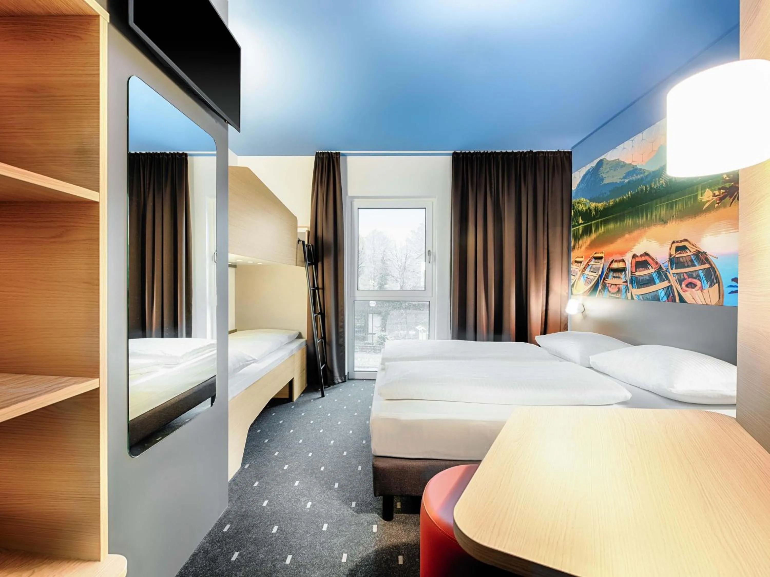 Photo of the whole room, Bed in B&B Hotel Kempten