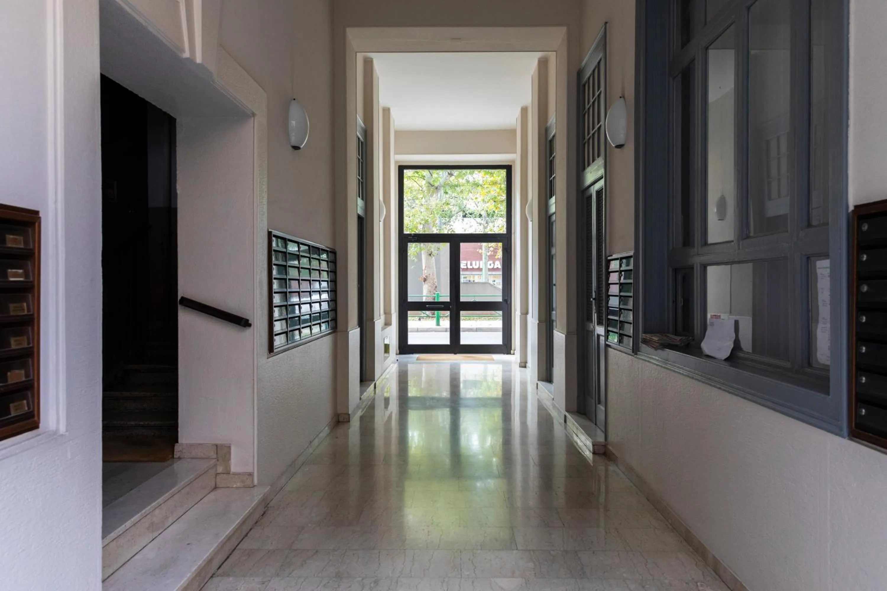 Property building in Casa Zara - Metro Lines