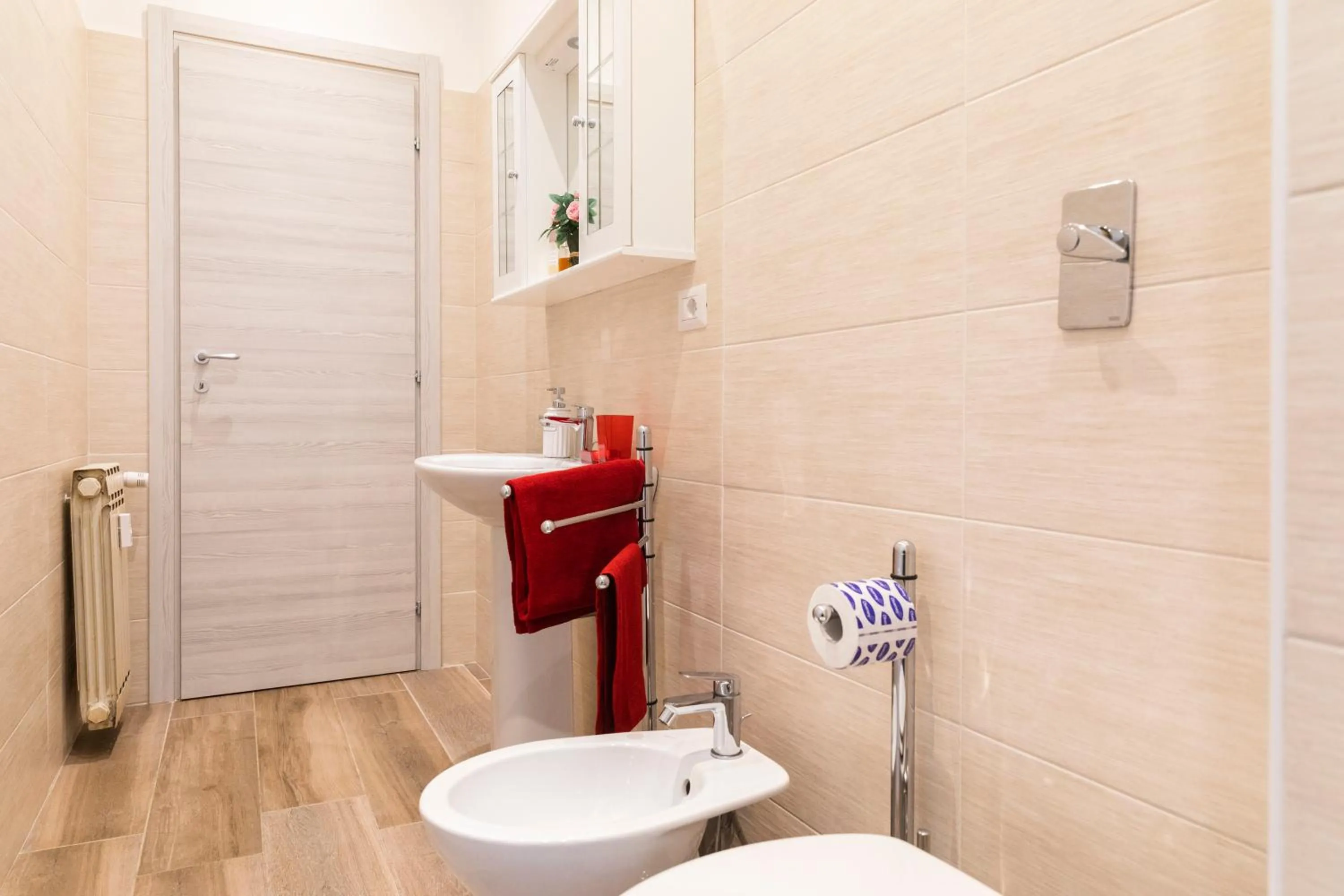 Bathroom in Casa Zara - Metro Lines