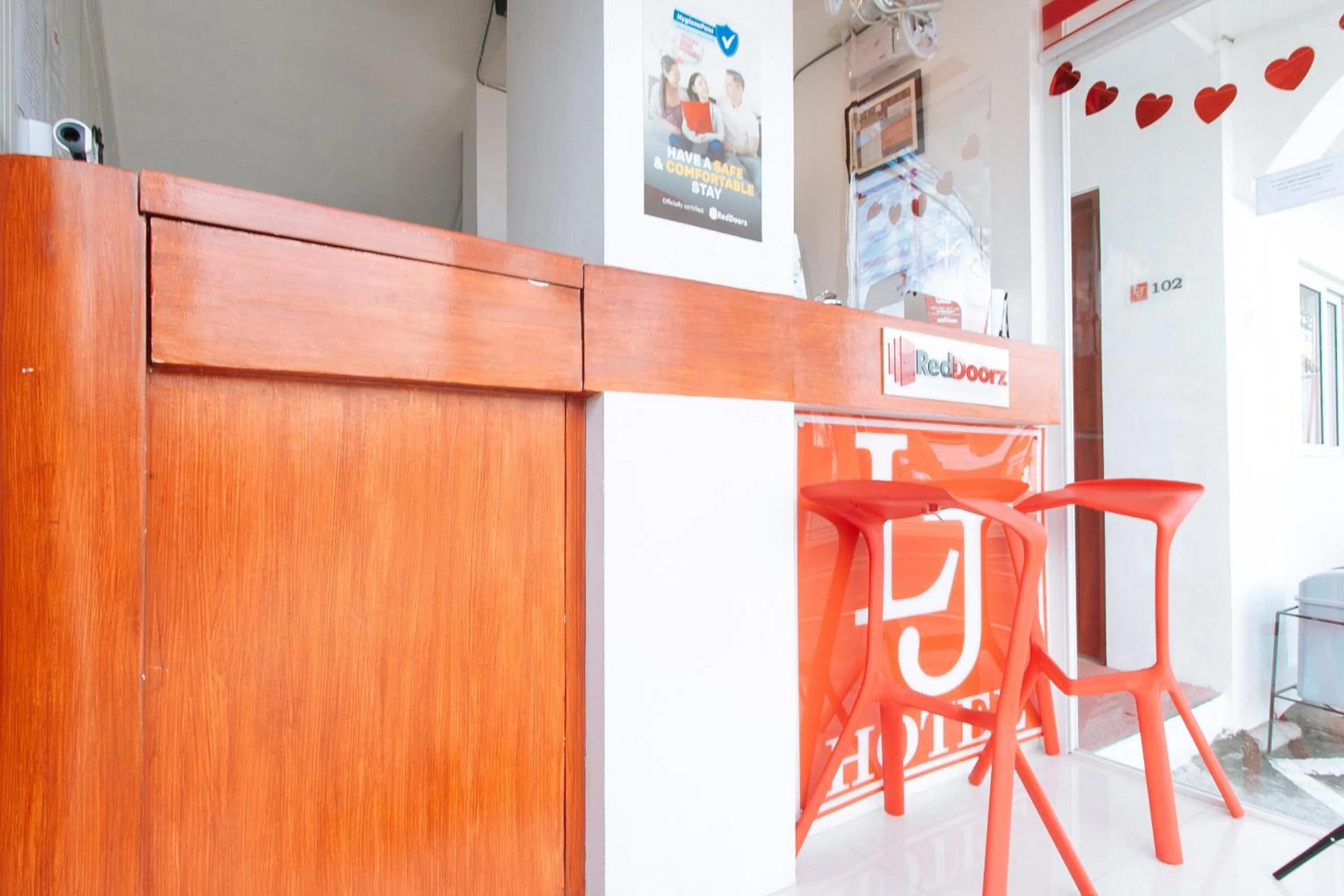 Lobby or reception in RedDoorz near Mercado del Lago