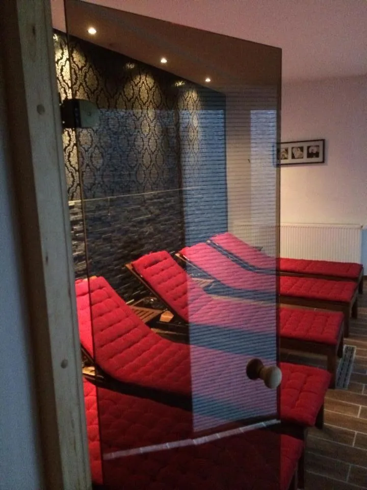 Activities in Balthasar Neumann Speiserei & Gästehaus - Zentrum Brühl -E-Ladestation, nähe Phantasialand