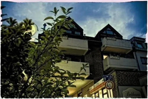 Facade/entrance in Balthasar Neumann Speiserei & Gästehaus - Zentrum Brühl -E-Ladestation, nähe Phantasialand