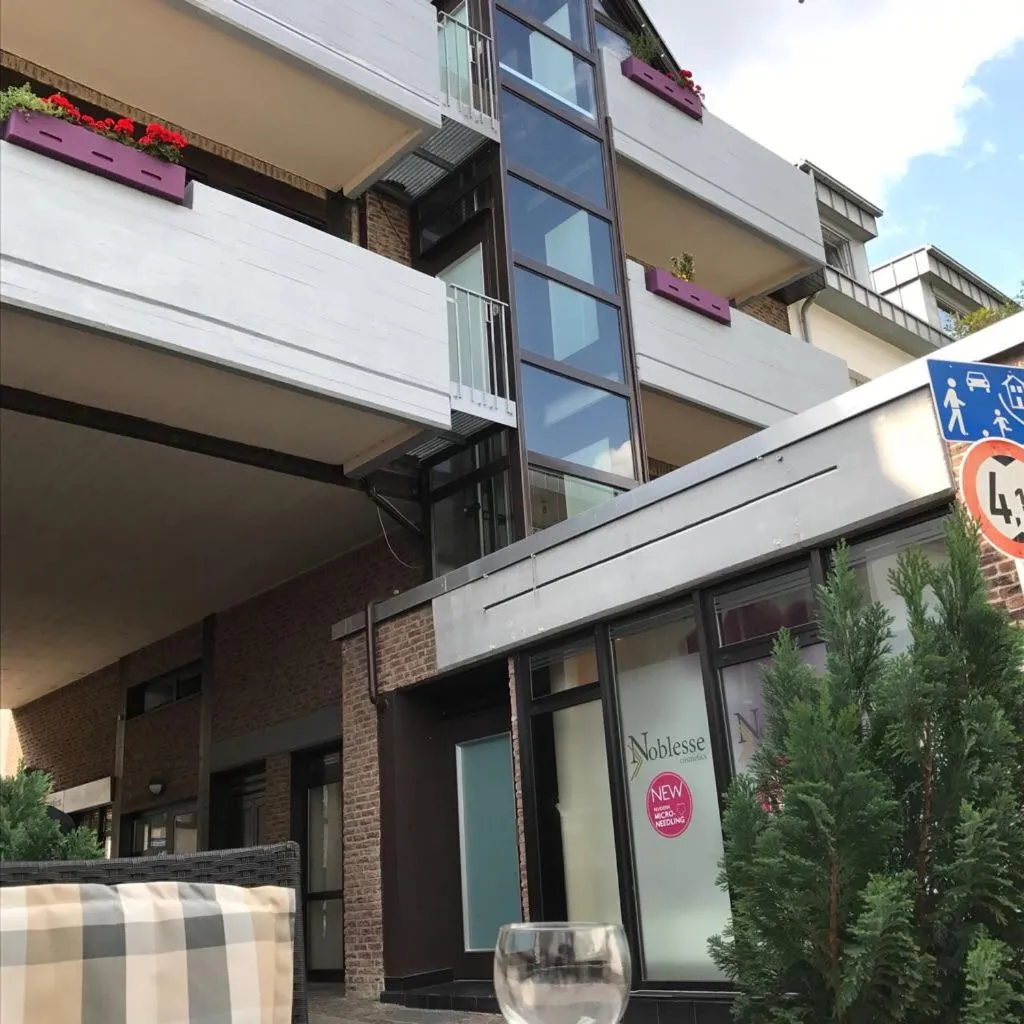 Balthasar Neumann Speiserei & Gästehaus - Zentrum Brühl -E-Ladestation, nähe Phantasialand