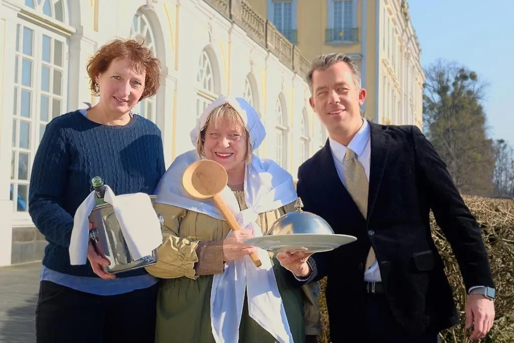 Balthasar Neumann Speiserei & Gästehaus - Zentrum Brühl -E-Ladestation, nähe Phantasialand