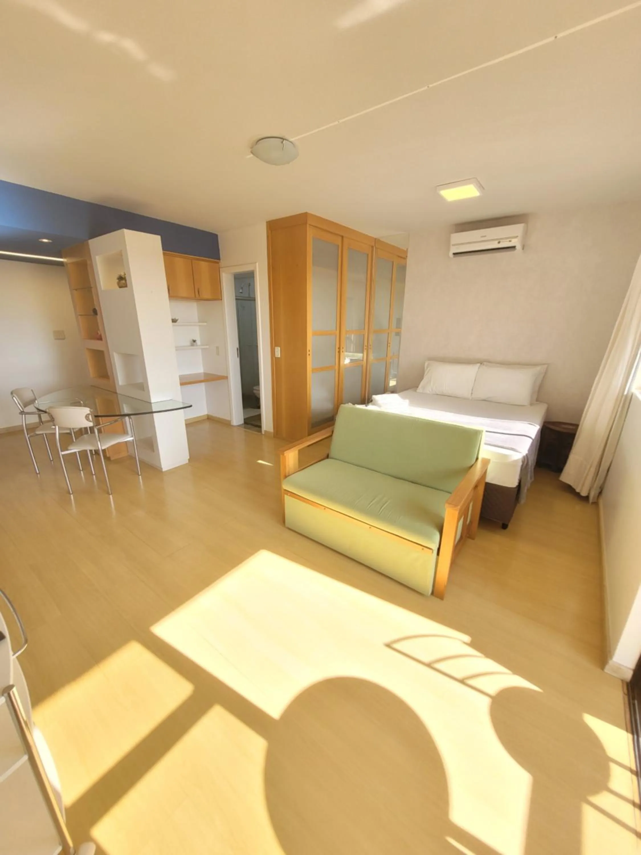 Bed in Lake Side Beira do Lago - piscina - academia - sauna- By Rei dos Flats