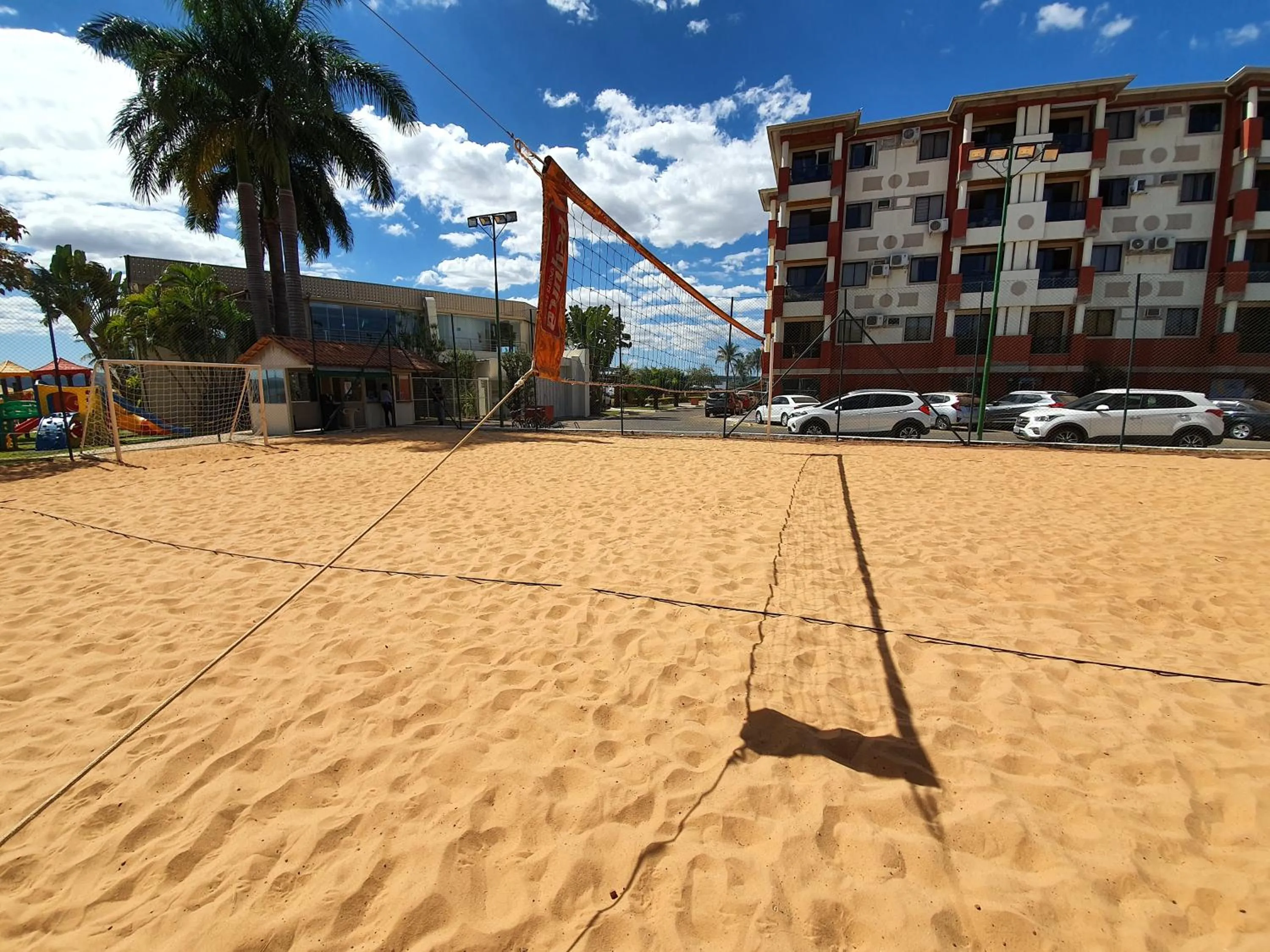 Facade/entrance in Lake Side Beira do Lago - piscina - academia - sauna- By Rei dos Flats