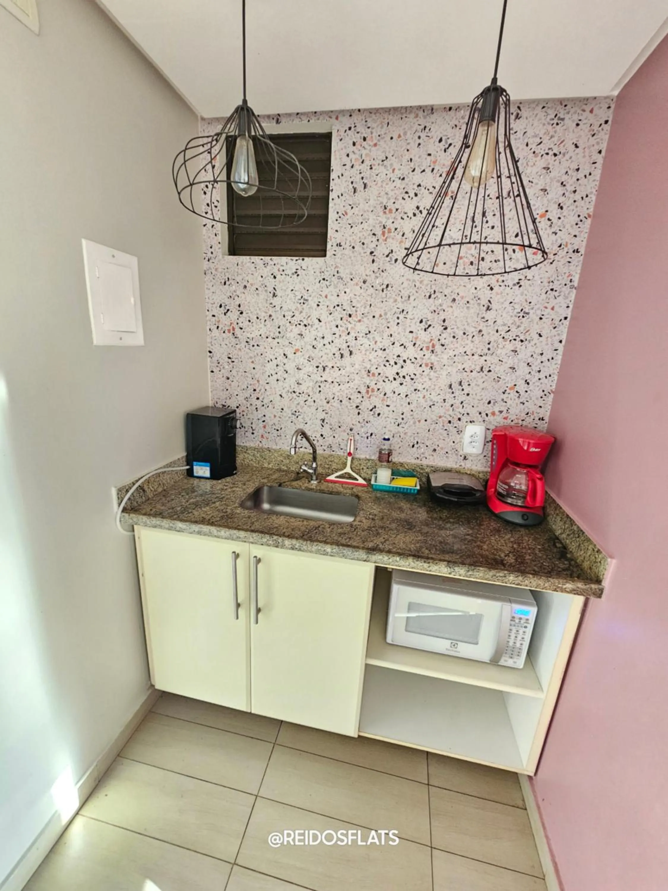 Lake Side Beira do Lago - piscina - academia - sauna- By Rei dos Flats