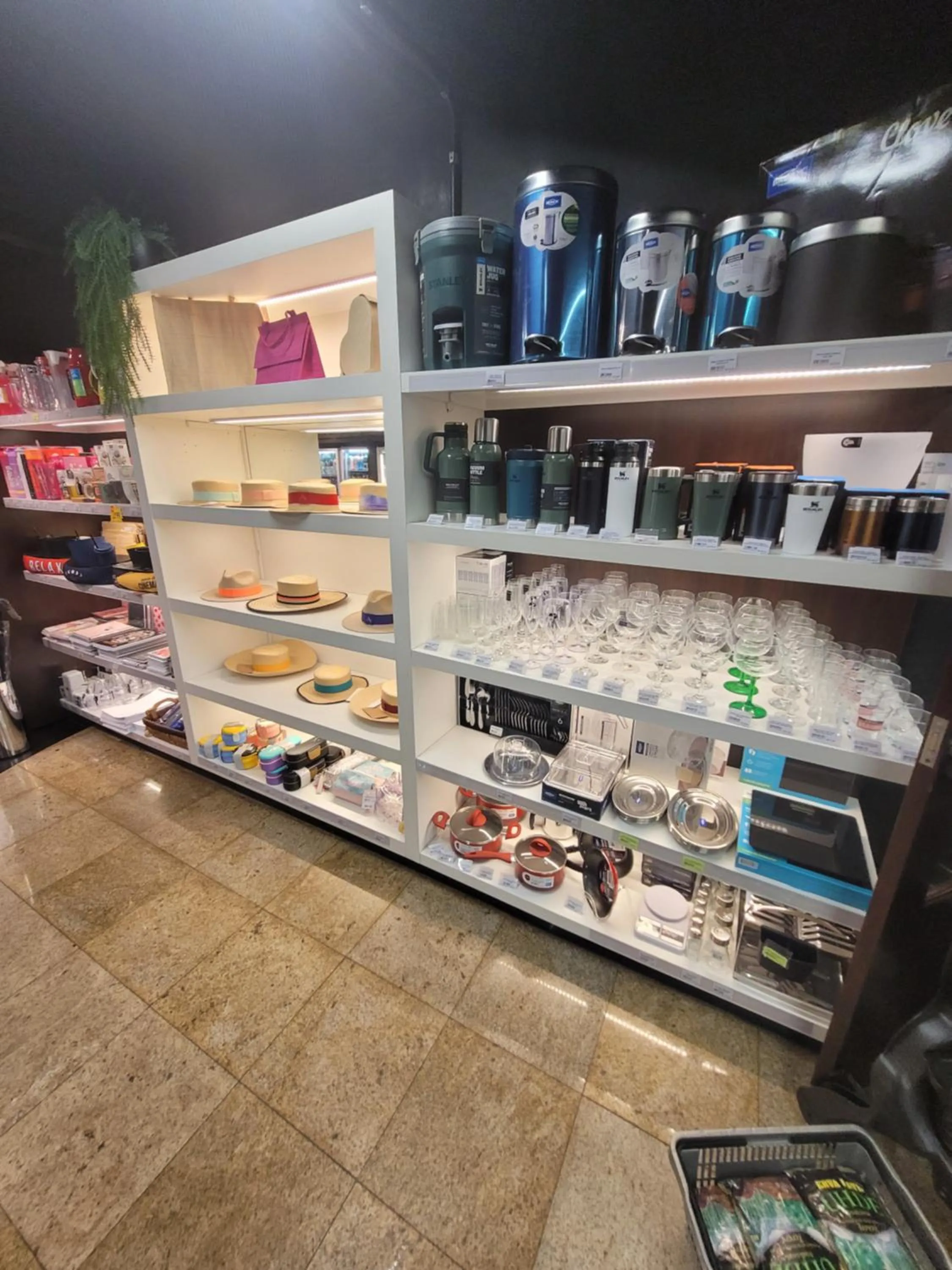 Property building in Lake Side Beira do Lago - piscina - academia - sauna- By Rei dos Flats