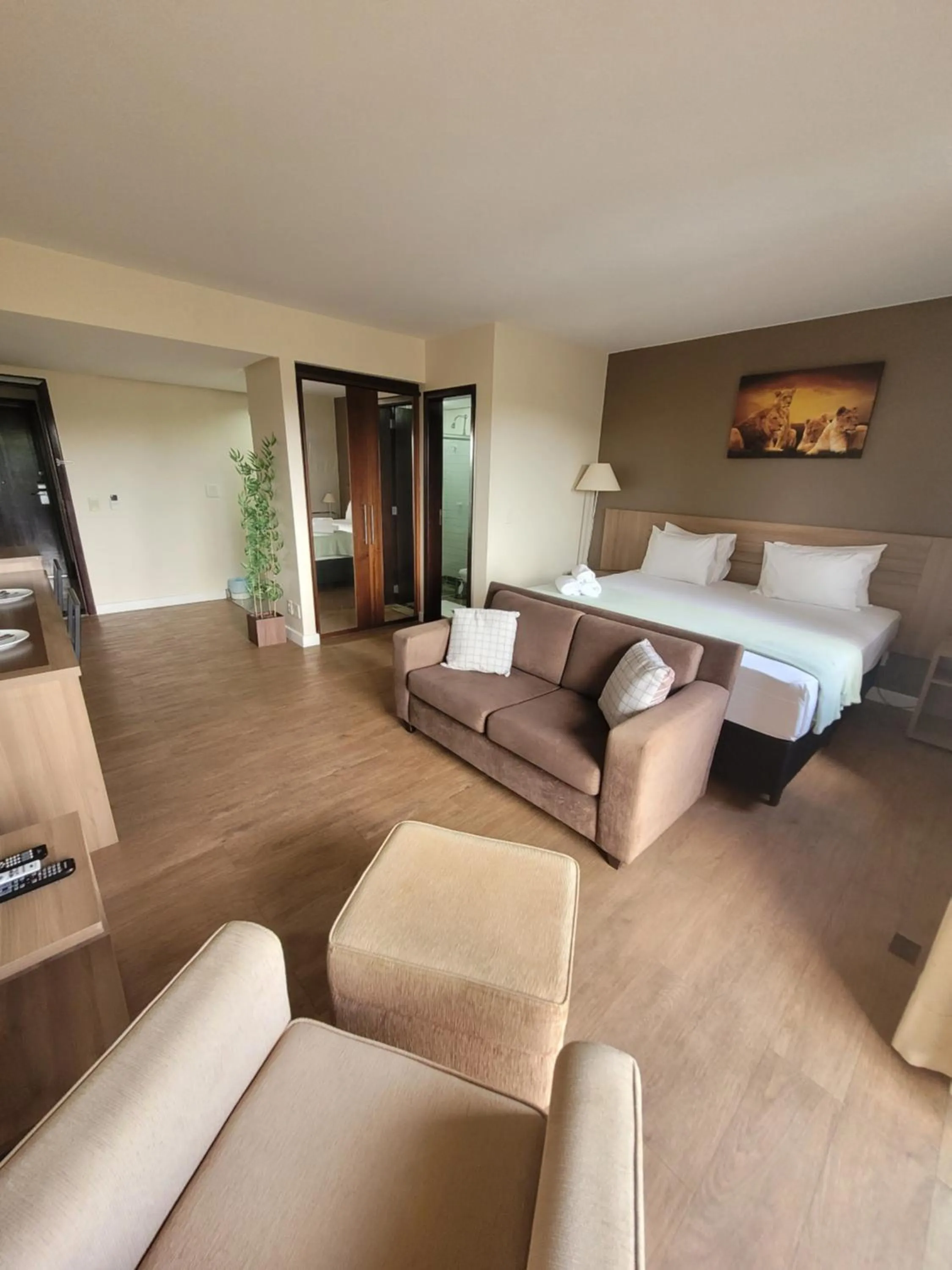 Bed in Lake Side Beira do Lago - piscina - academia - sauna- By Rei dos Flats