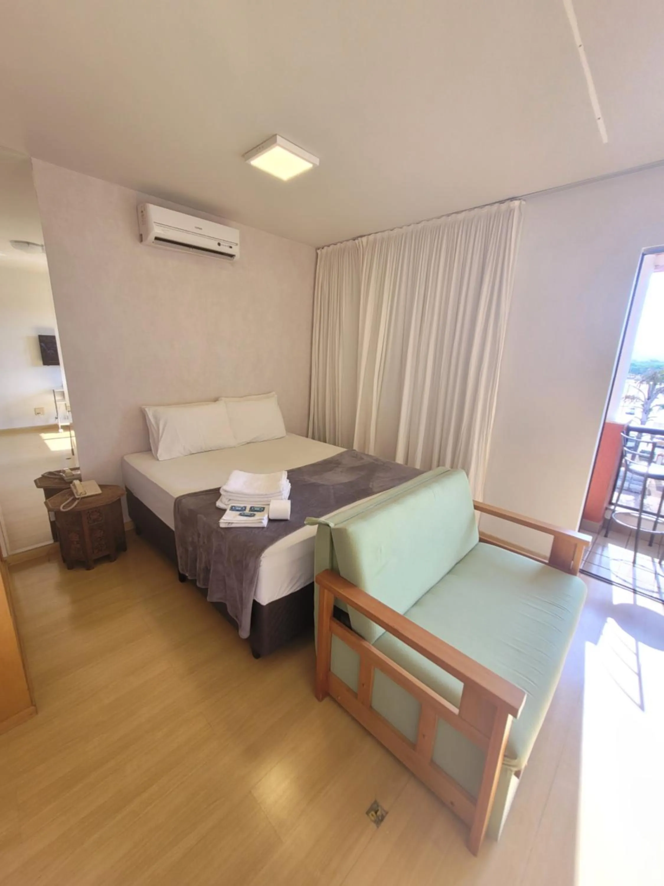 Bed in Lake Side Beira do Lago - piscina - academia - sauna- By Rei dos Flats