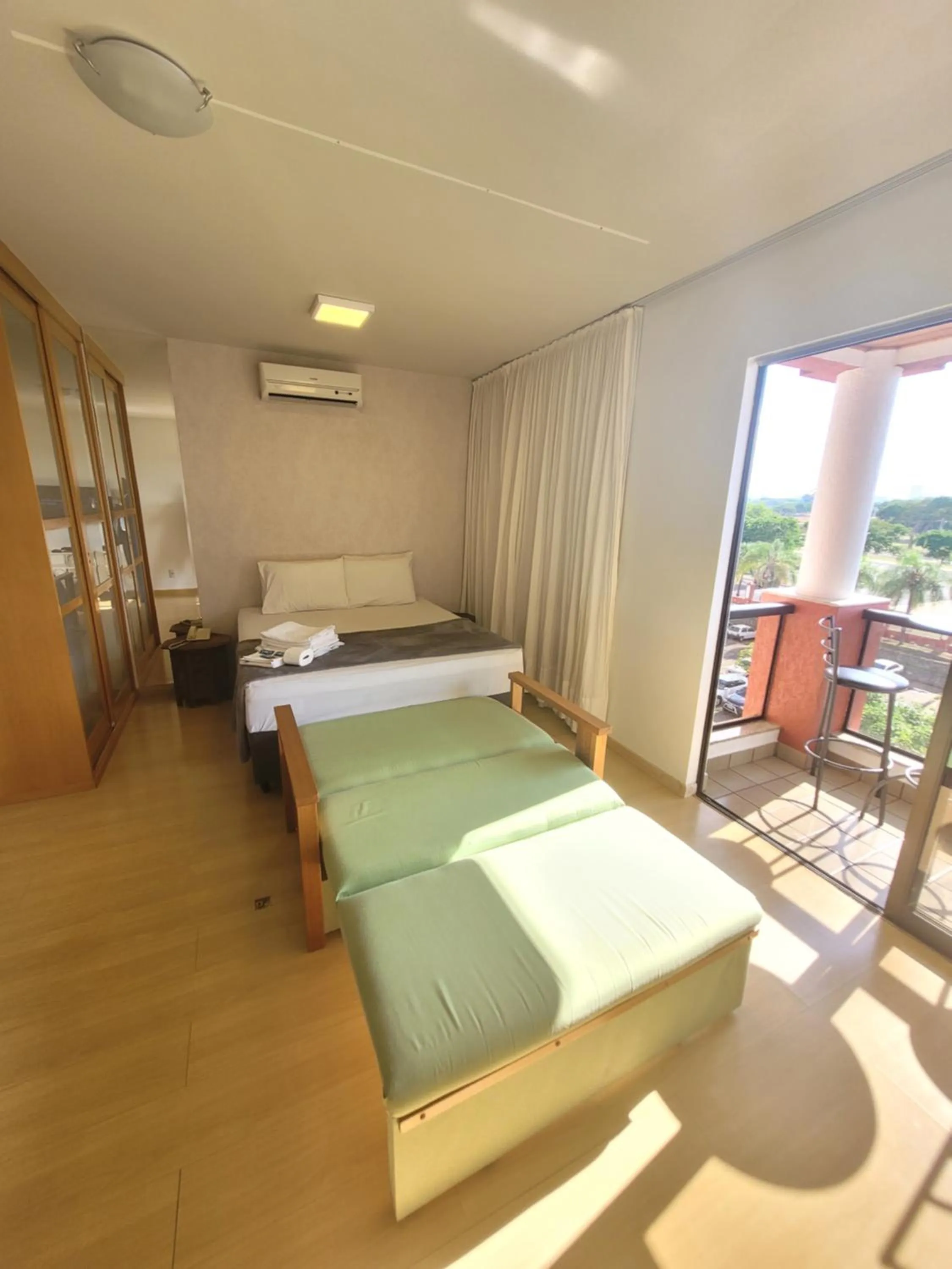 Bed in Lake Side Beira do Lago - piscina - academia - sauna- By Rei dos Flats