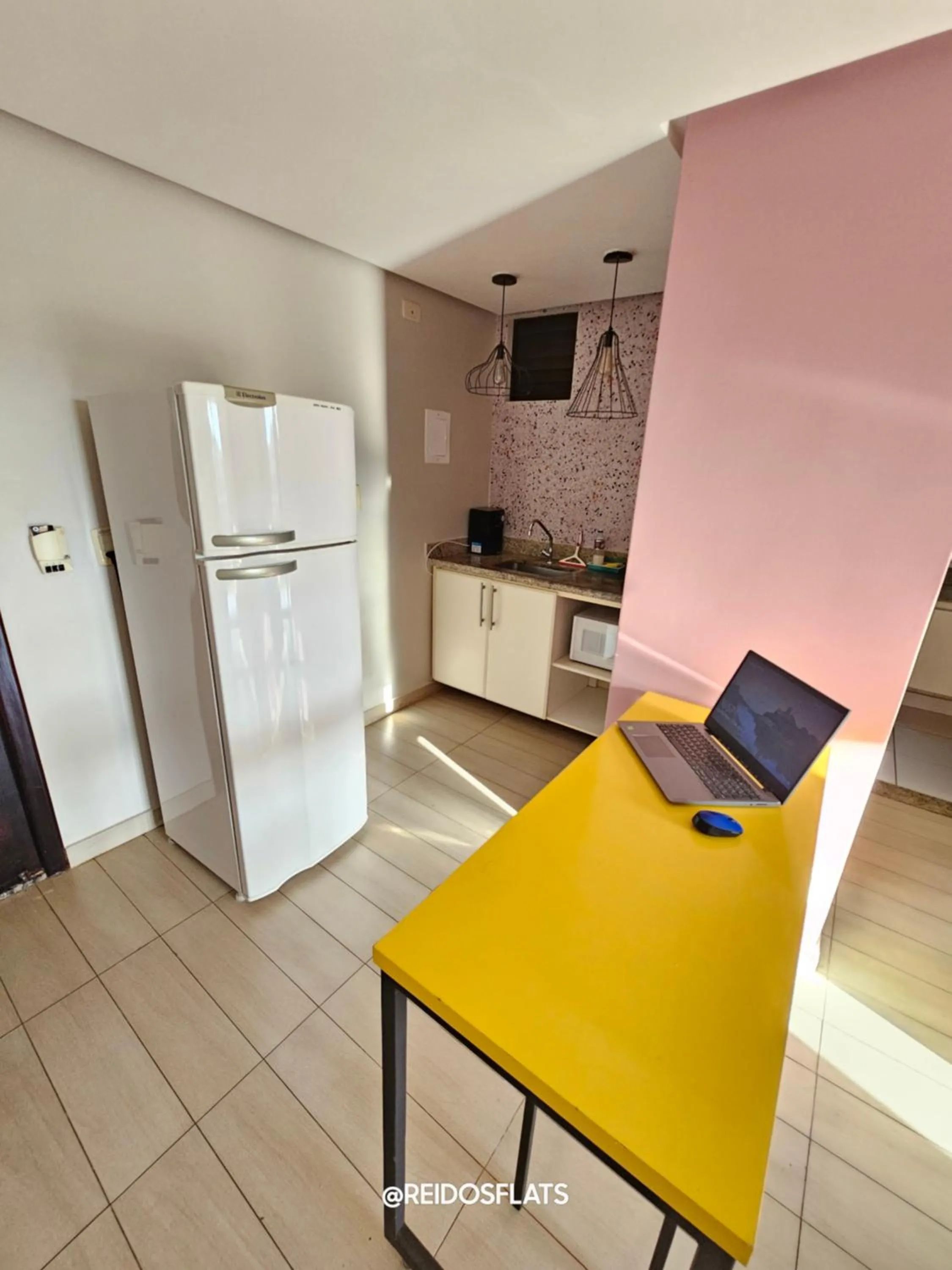 Lake Side Beira do Lago - piscina - academia - sauna- By Rei dos Flats