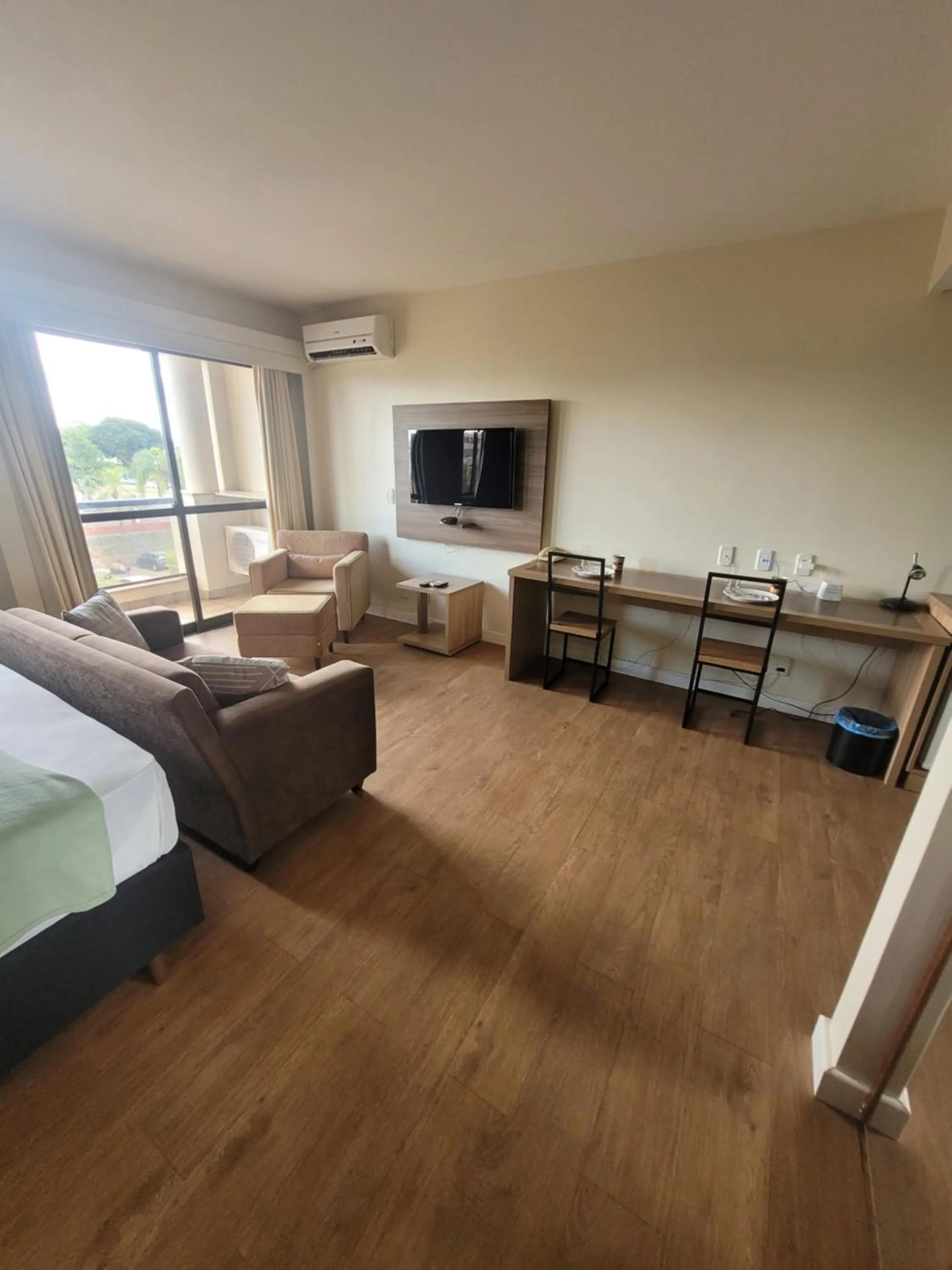 Communal lounge/ TV room, Bed in Lake Side Beira do Lago - piscina - academia - sauna- By Rei dos Flats