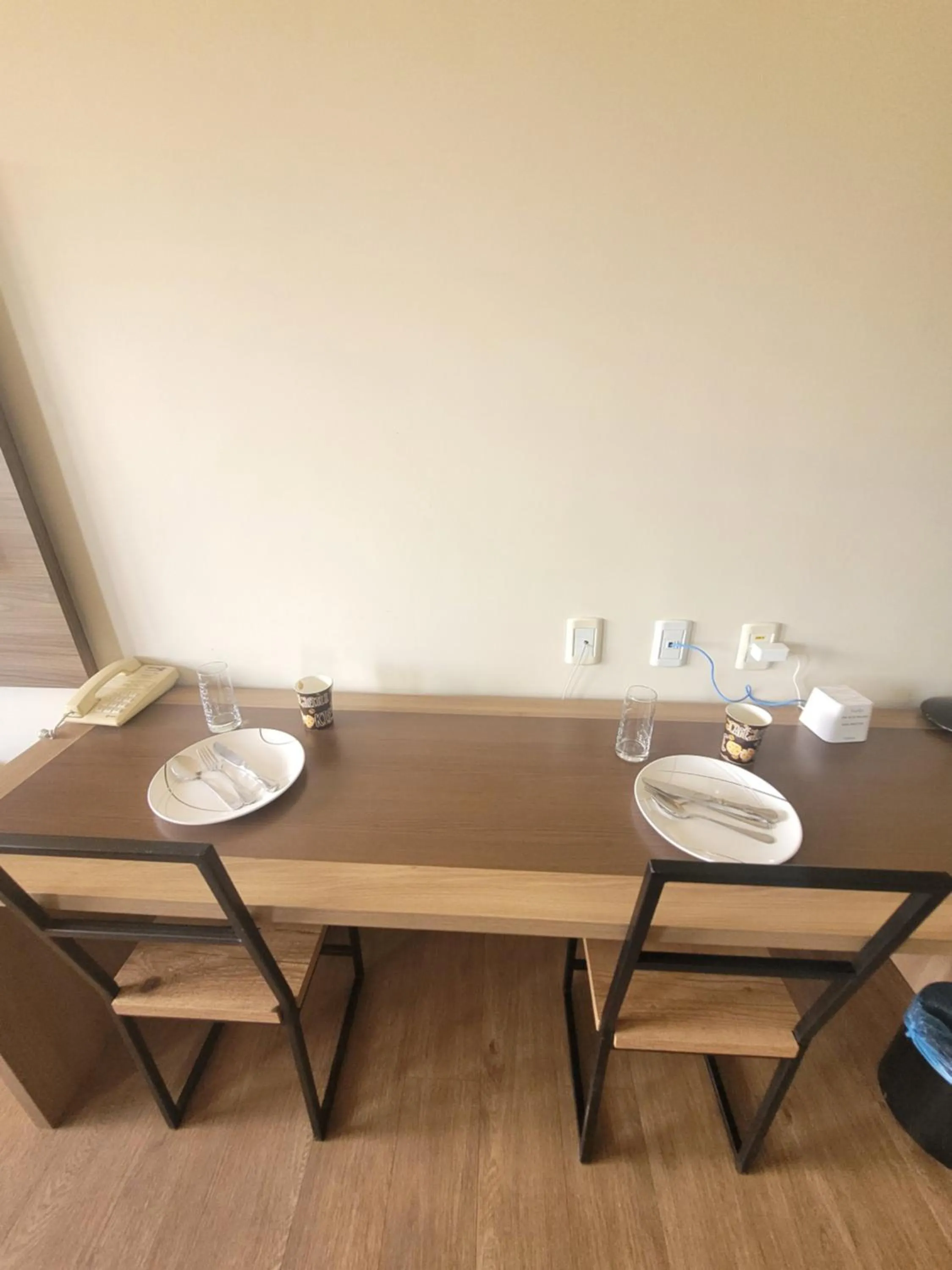 Dining area in Lake Side Beira do Lago - piscina - academia - sauna- By Rei dos Flats