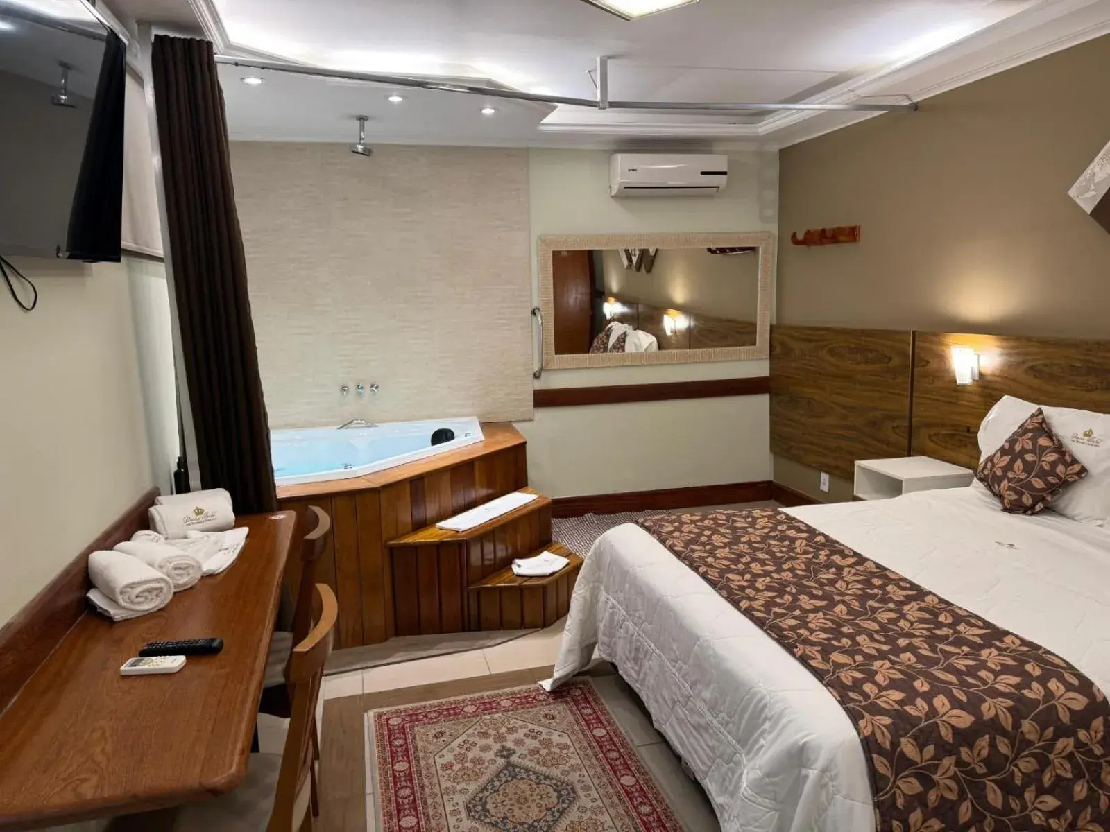 Deluxe Double Room with Bath in Pousada Princesa Isabel - Visconde Deluxe Double Room with Bath in Pousada Princesa Isabel - Visconde