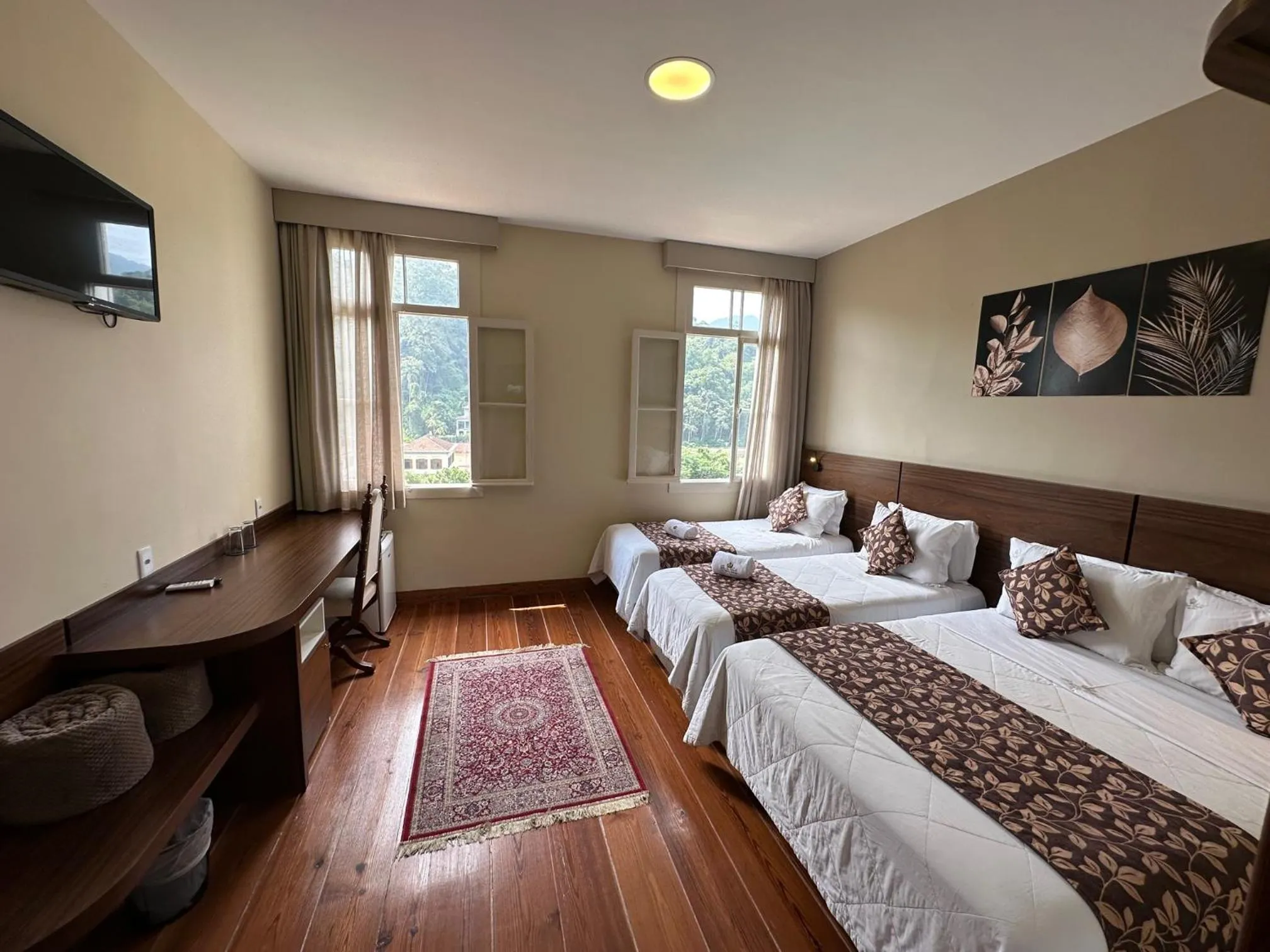 View (from property/room), Bed in Pousada Princesa Isabel - Visconde