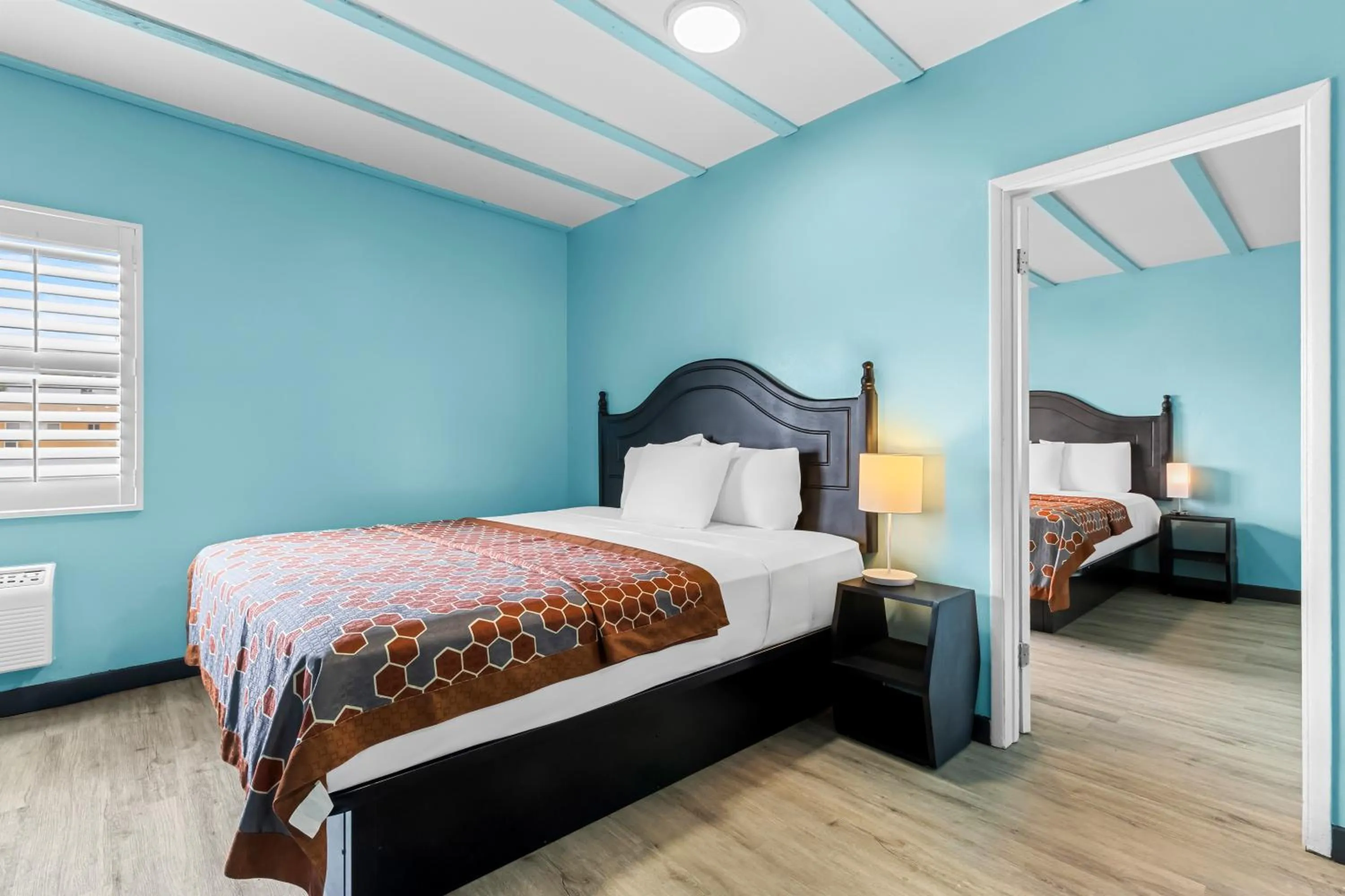 Photo of the whole room in Rodeway Inn & Suites North Hollywood Burbank Airport - Universal Area