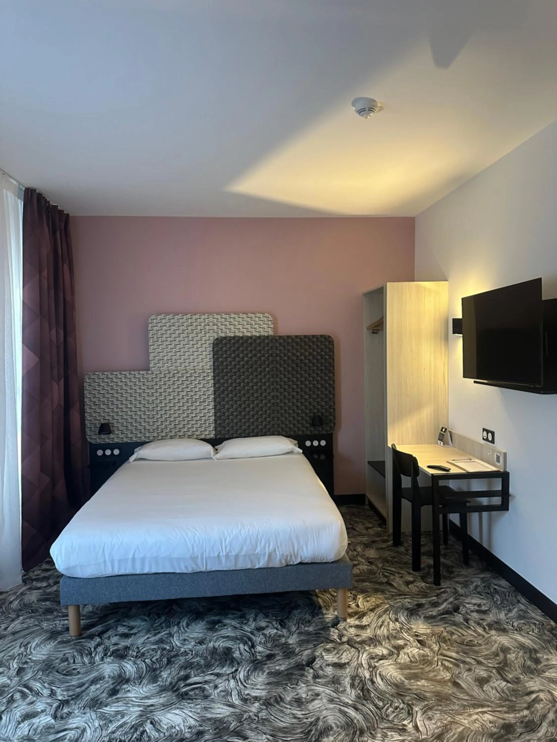 Bed in B&B HOTEL PERPIGNAN Nord Aéroport