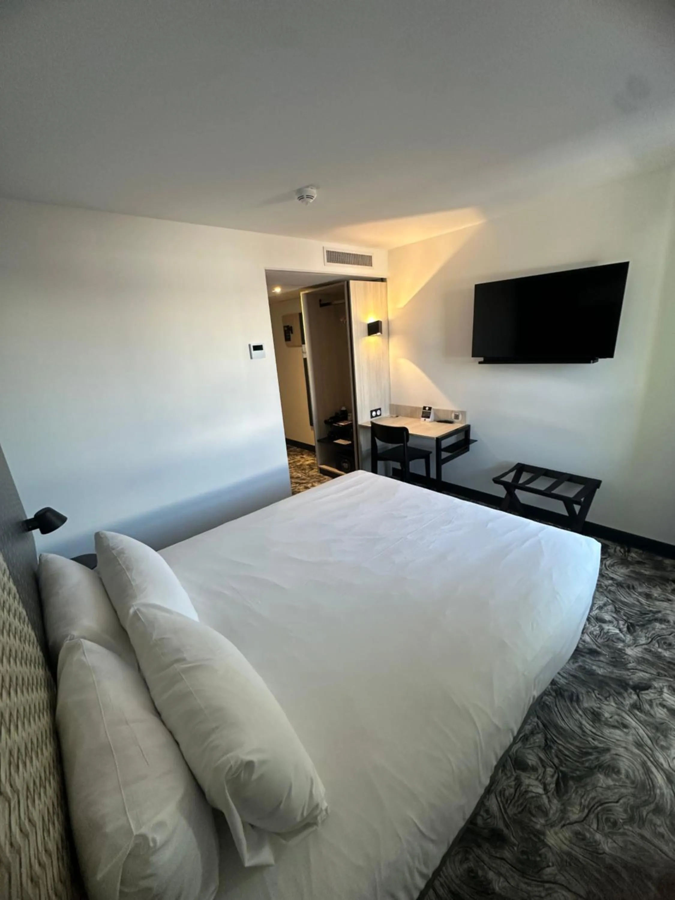 Bed in B&B HOTEL PERPIGNAN Nord Aéroport