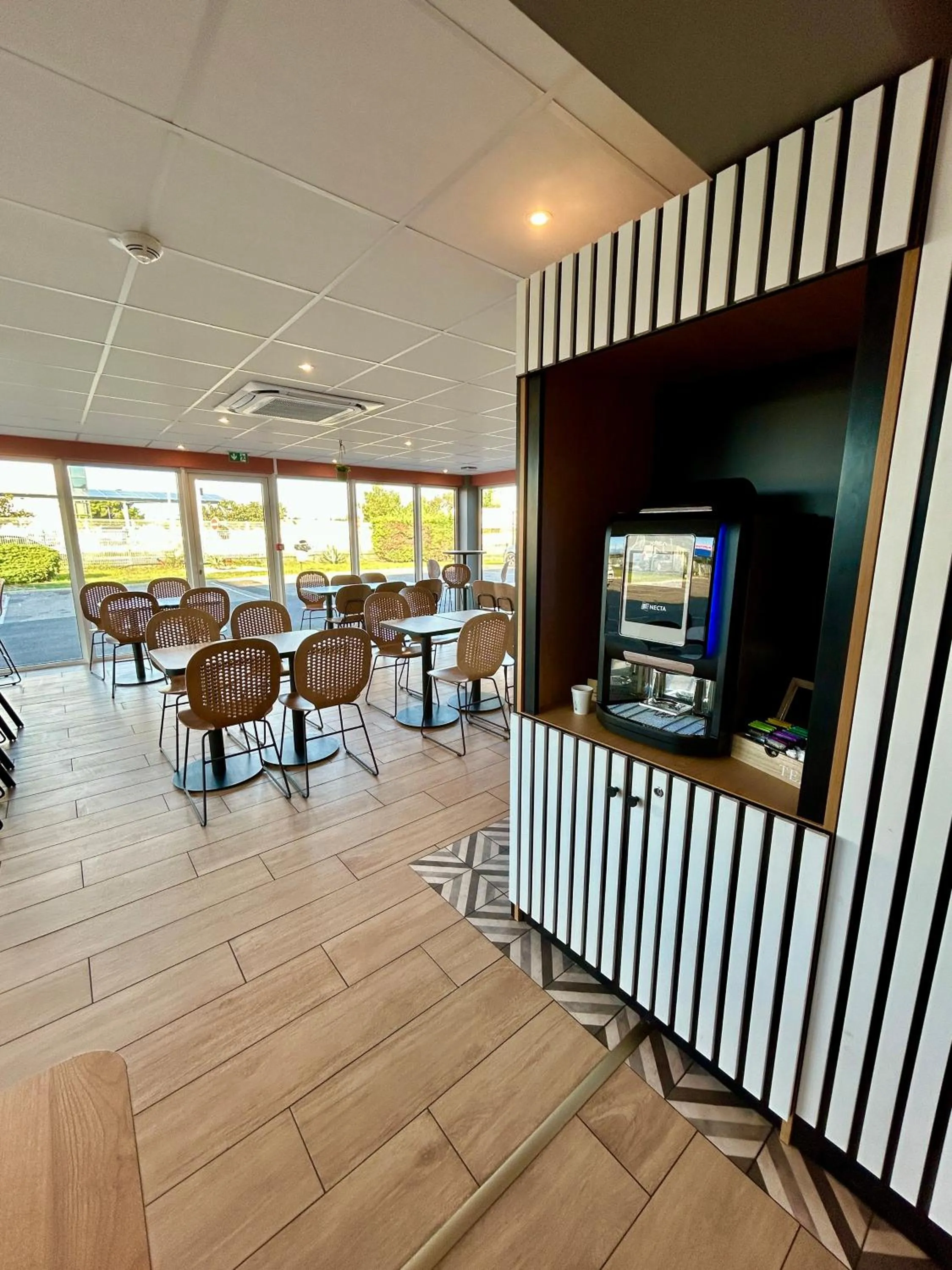 Breakfast in B&B HOTEL PERPIGNAN Nord Aéroport