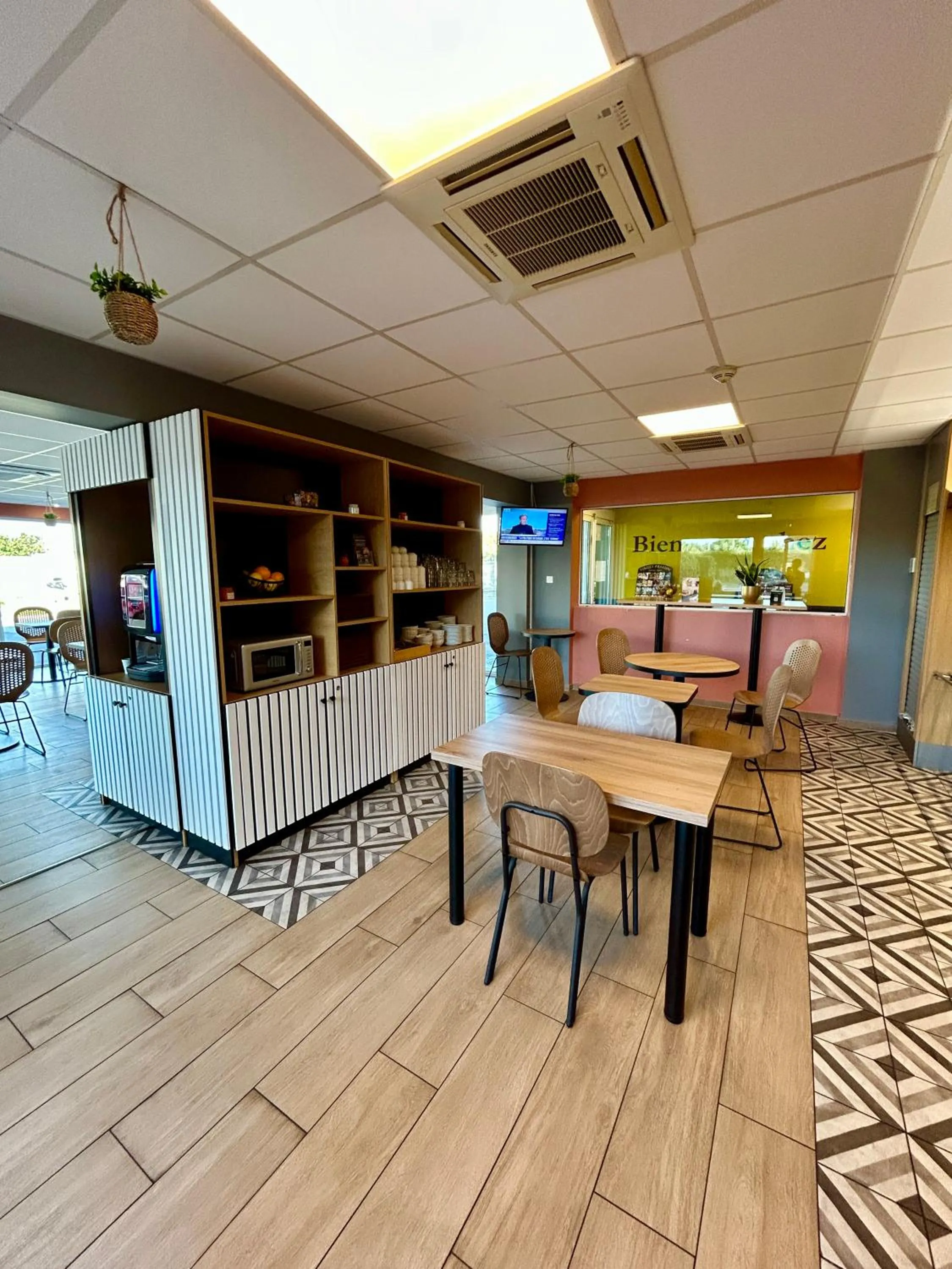 Breakfast in B&B HOTEL PERPIGNAN Nord Aéroport