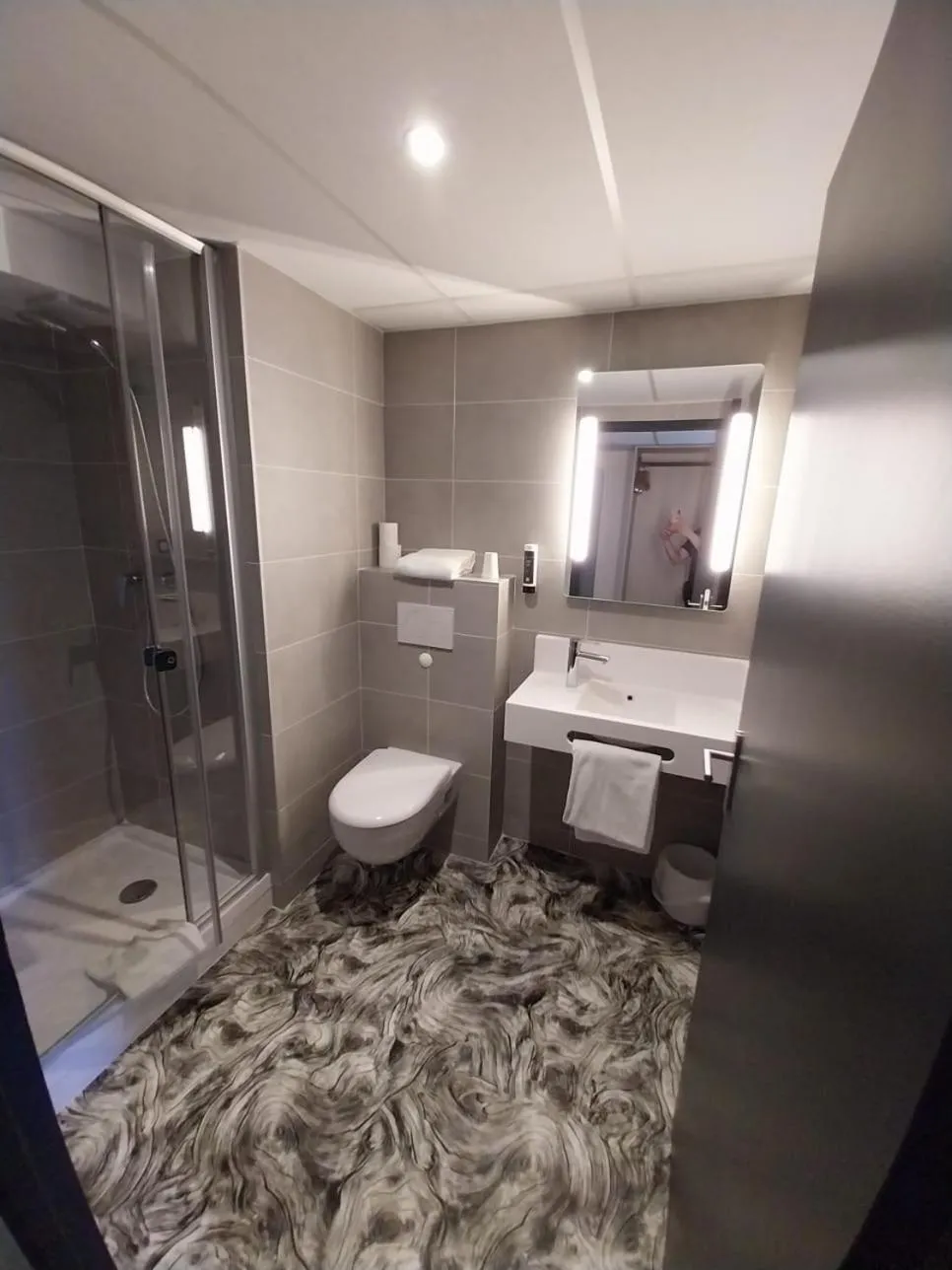 Shower in B&B HOTEL PERPIGNAN Nord Aéroport