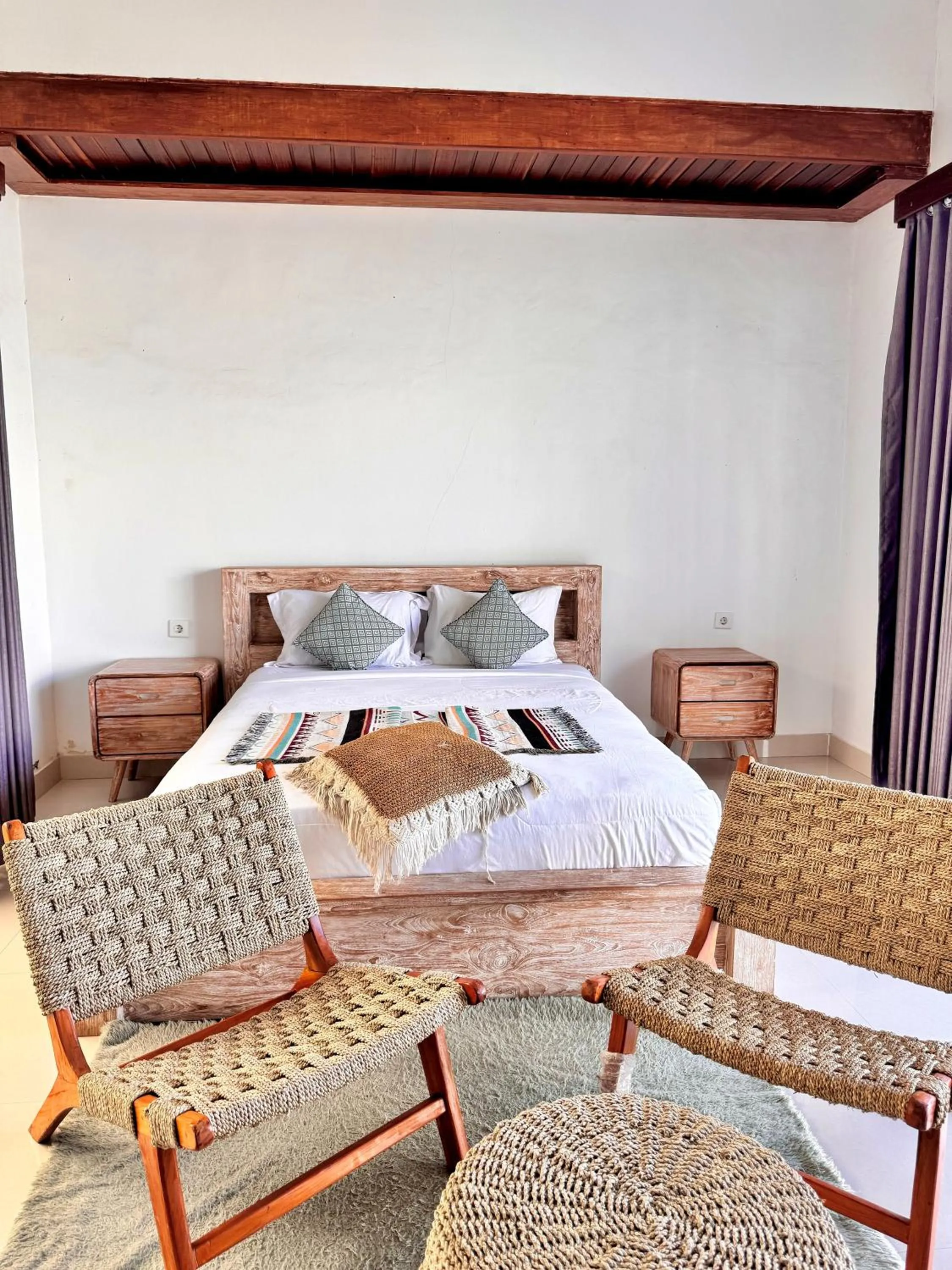 Bedroom, Bed in Volcano Side Kintamani Bali