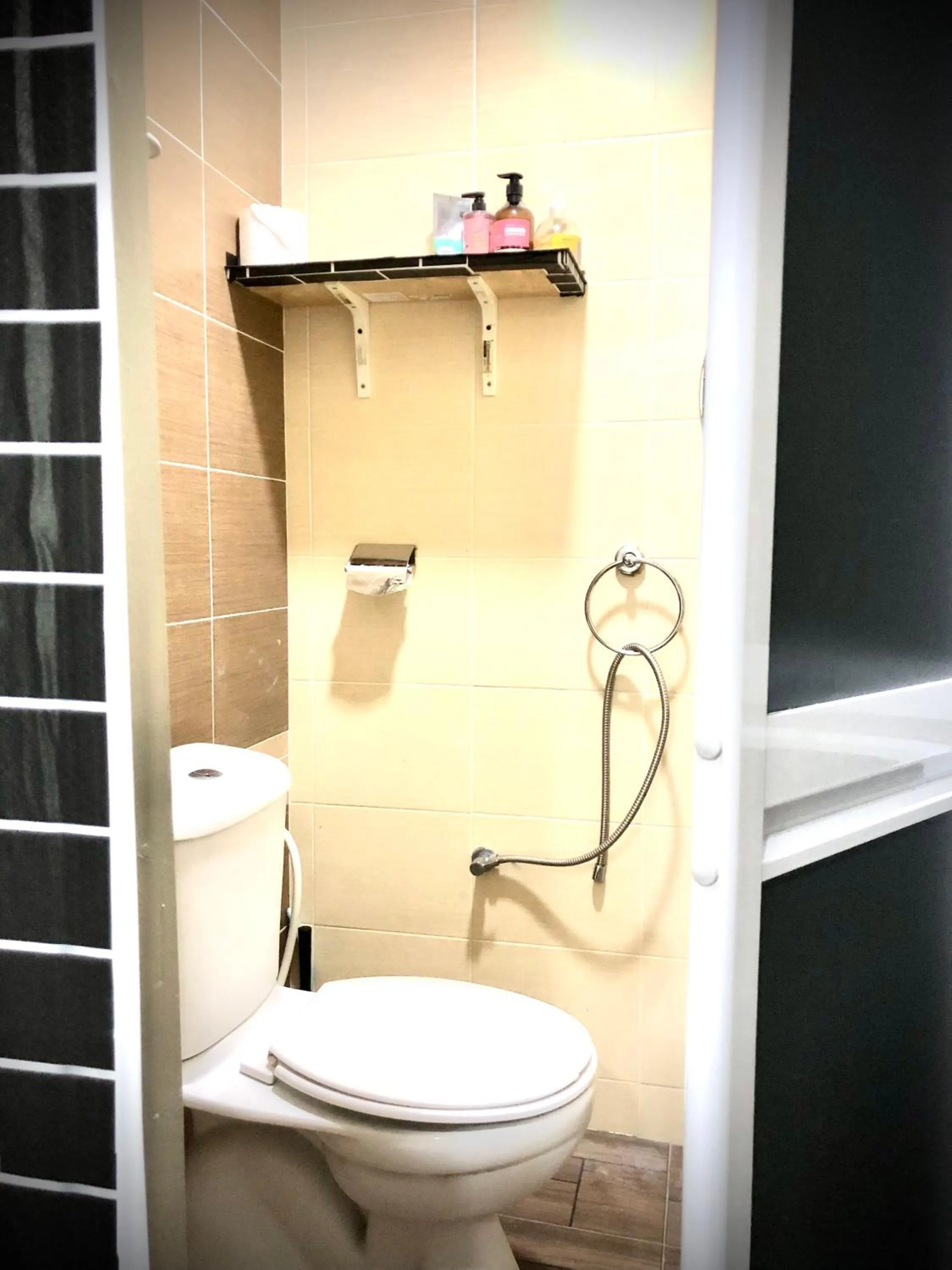 Toilet in Triang homestay 2