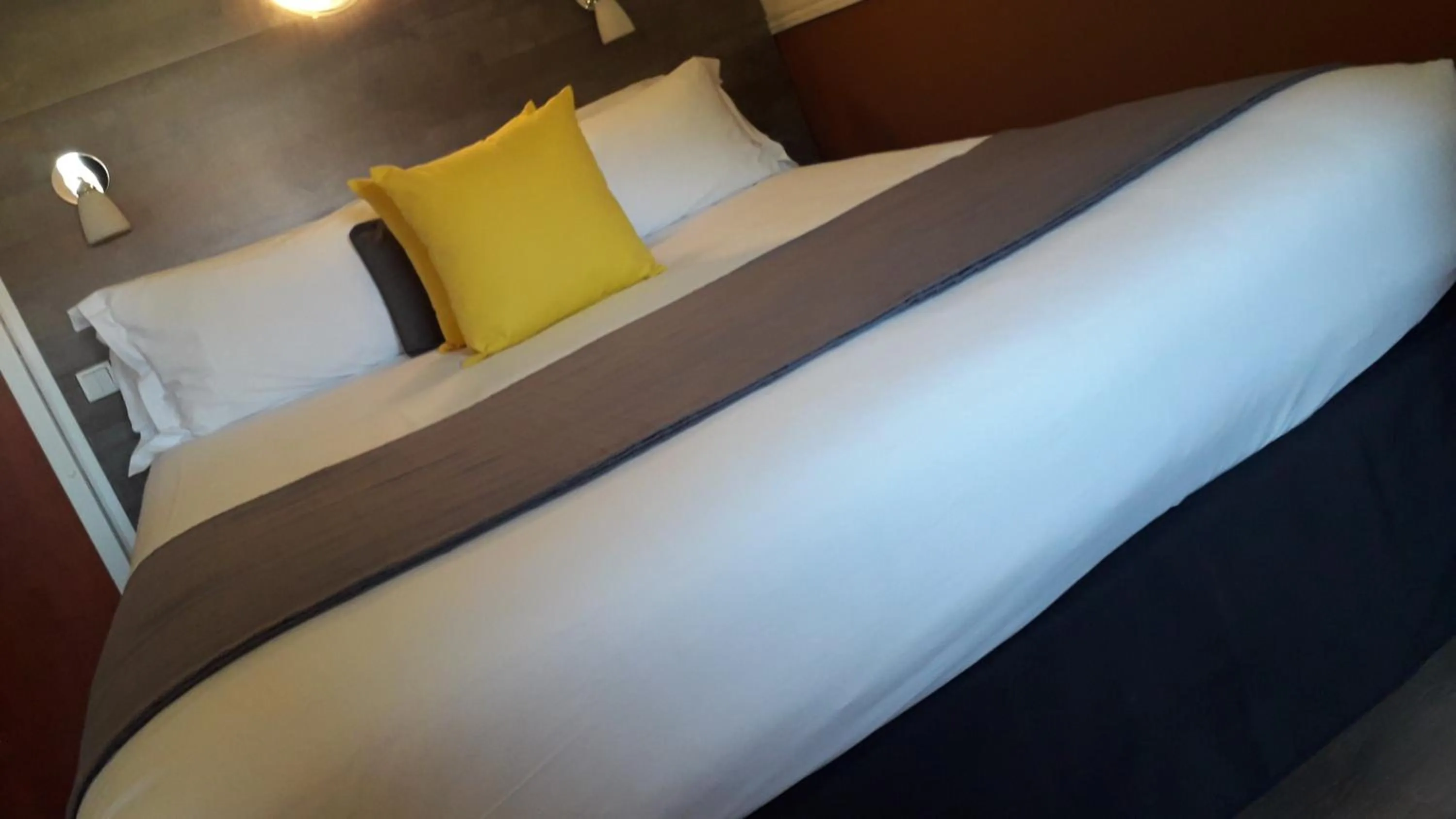 Bed in Hotel De La Mer