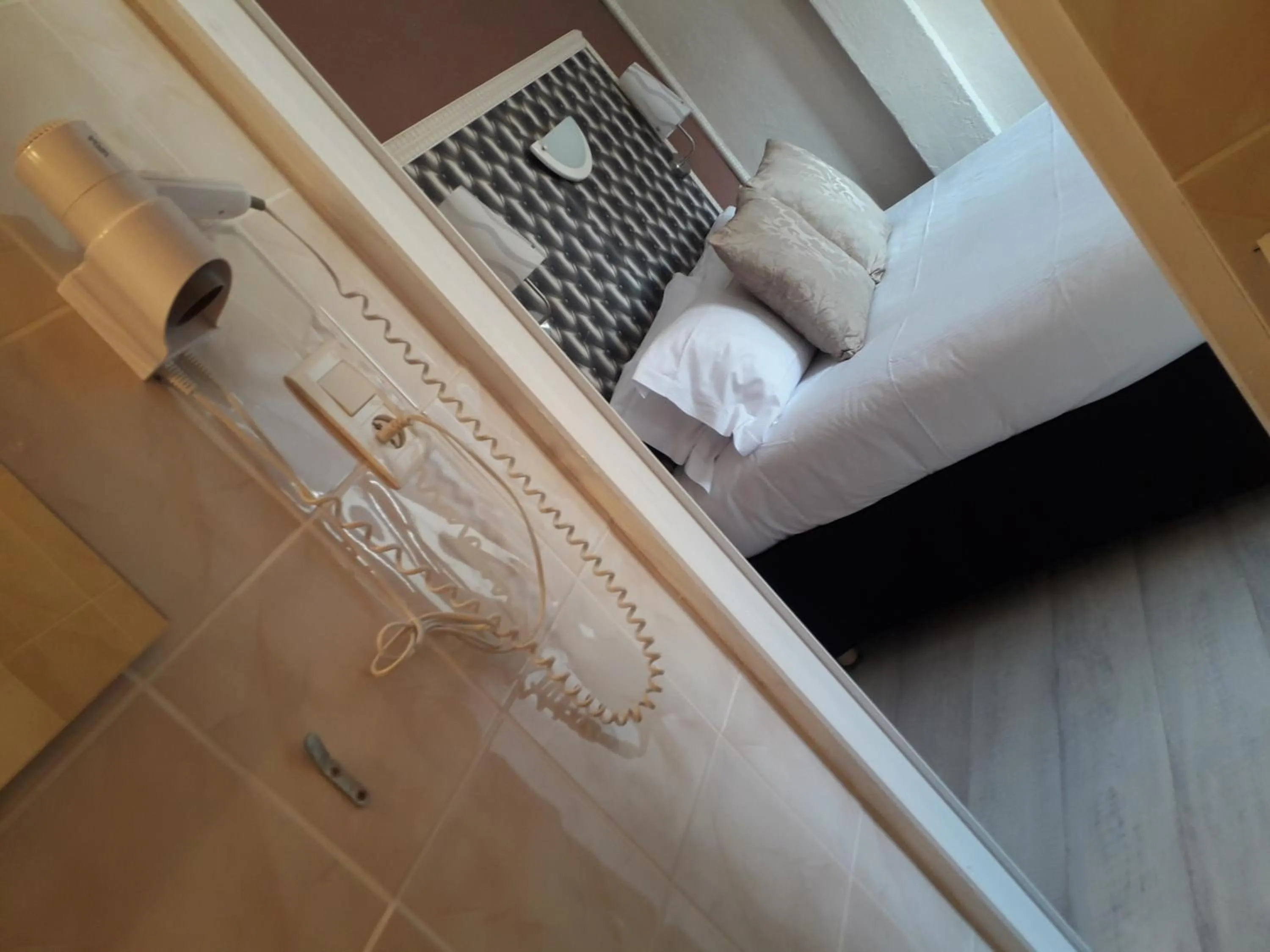 Bed in Hotel De La Mer