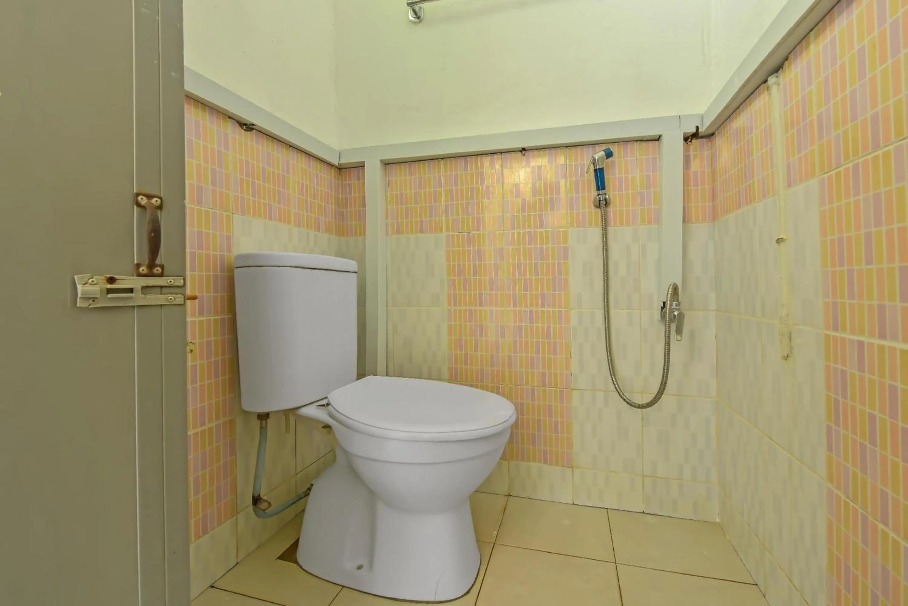 Bathroom in Hotel O Bari Indah Beach Resort