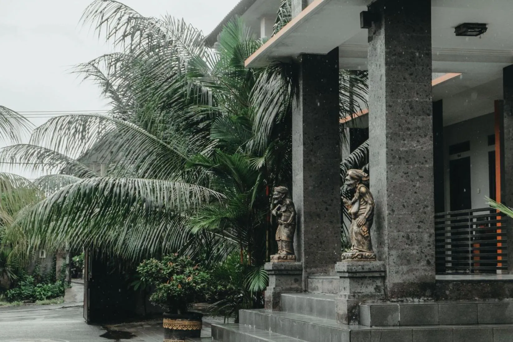 Property building in Hotel Diana 2