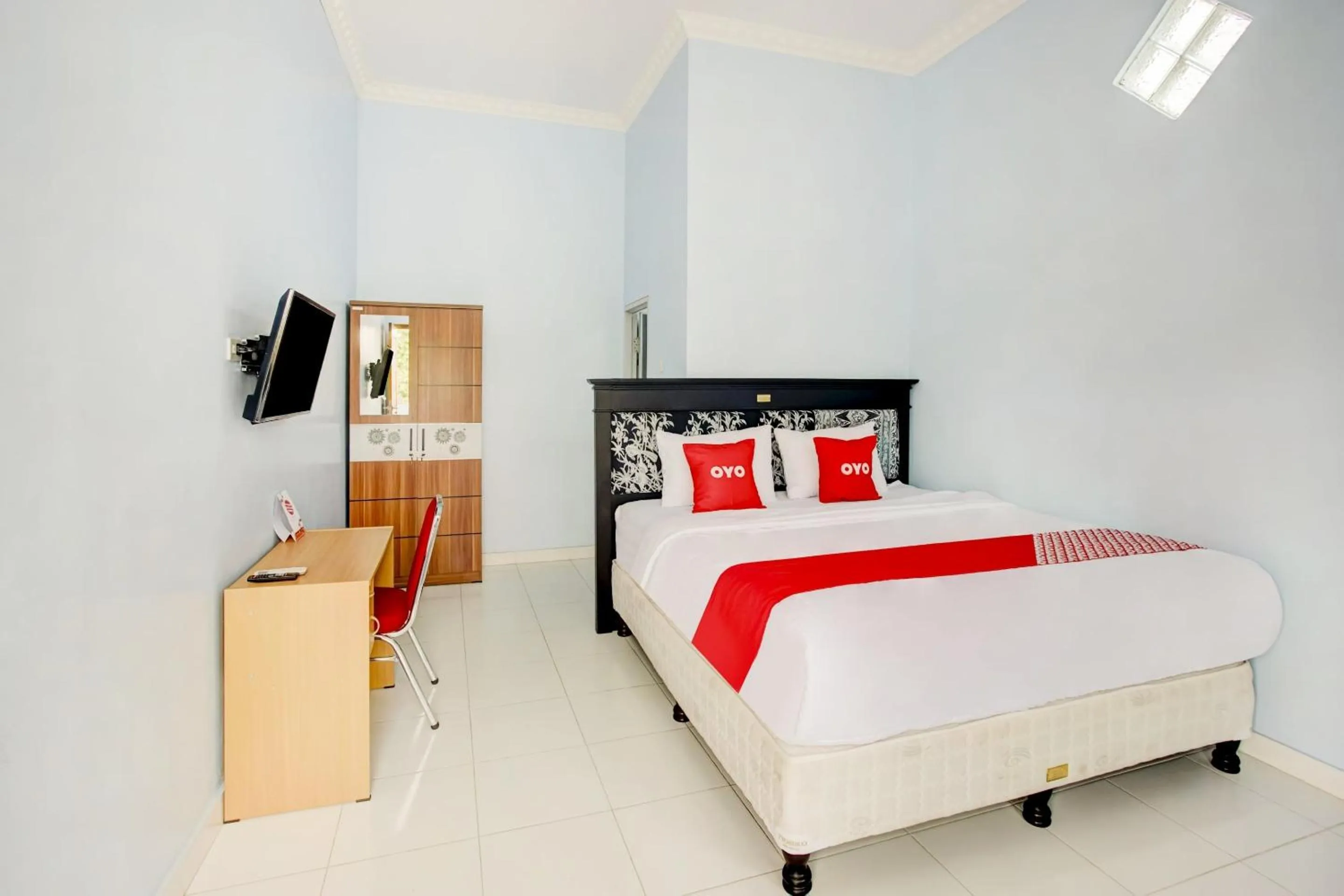 Bedroom, Bed in OYO Life 3982 Azka Homestay Syariah
